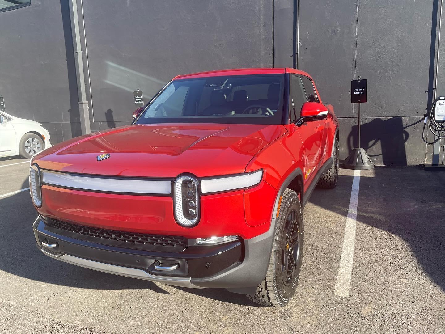 Rivian R1T R1S Ceramic and paint correction in DFW? 33807895-CF34-4C93-97EE-48215900ADC9