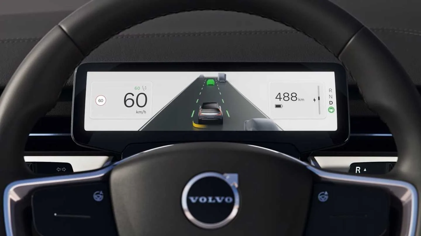 Rivian R1T R1S Volvo EX90 could be worthy competitor to R1S gli-interni-della-volvo-ex90