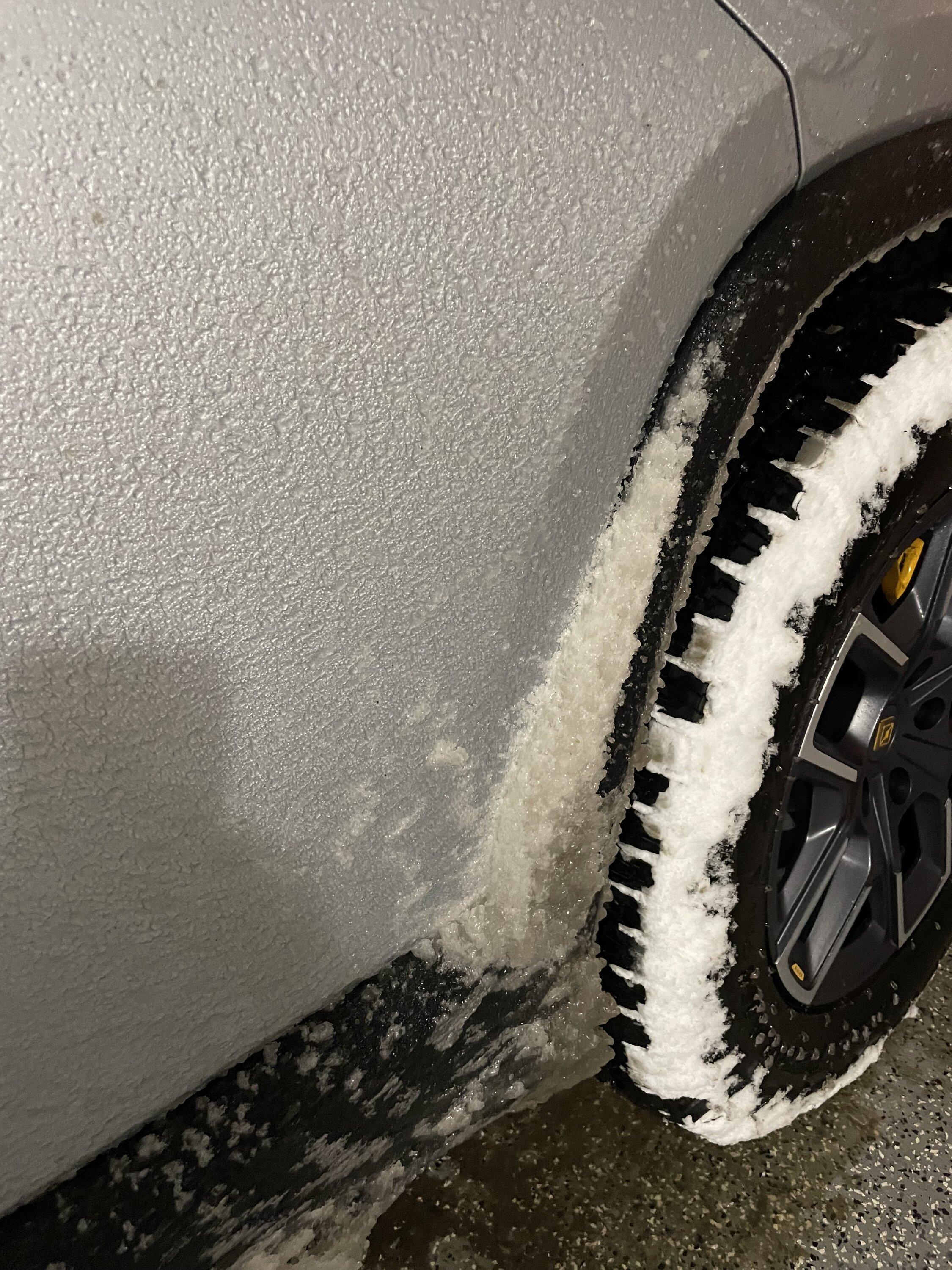 Rivian R1T R1S Initial Winter Driving on Snow -- Experience in R1T on 20" AT IMG_3618