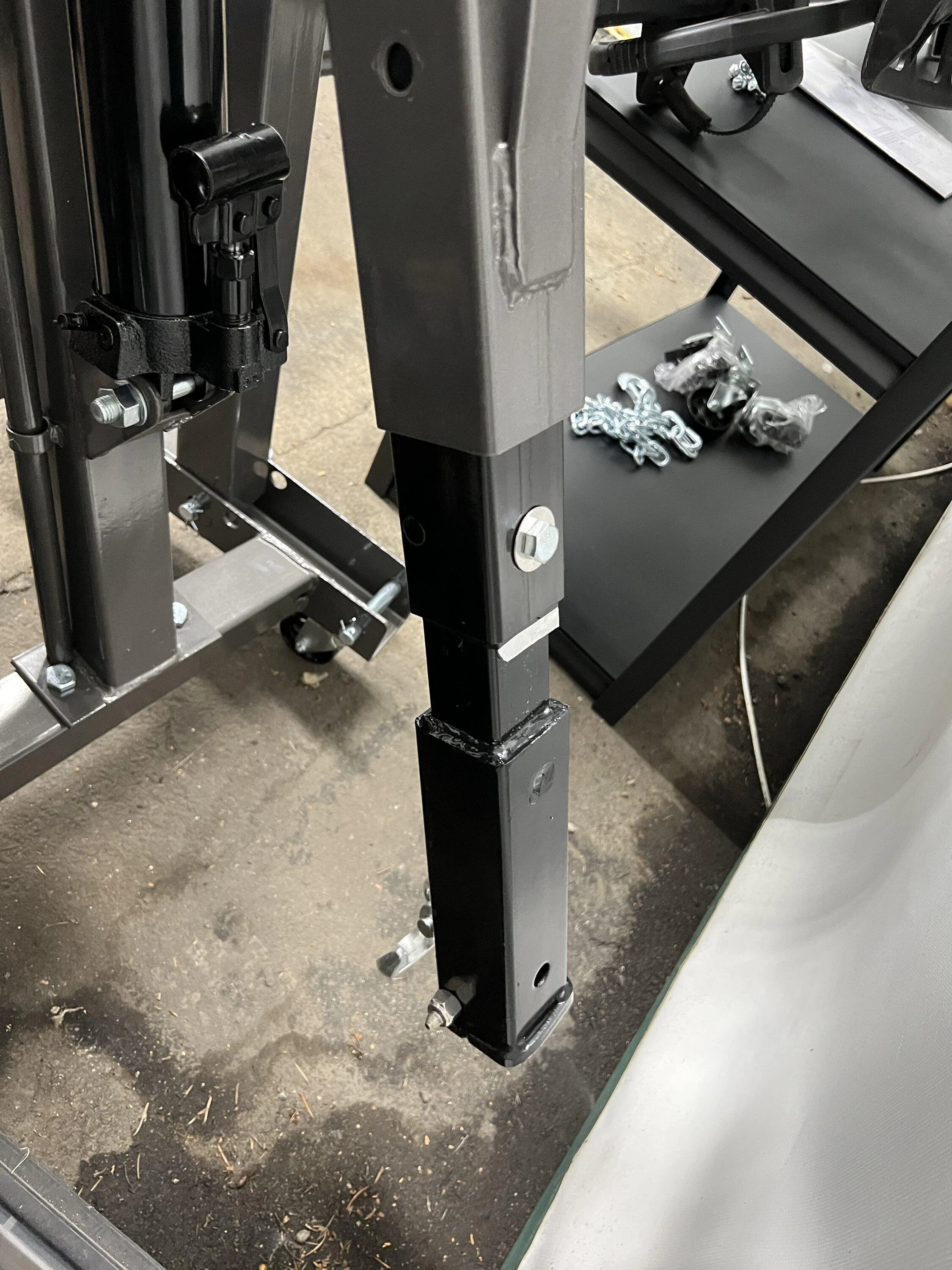 Rivian R1T R1S Crazy idea for removing and storing RTT 7D84B552-BBFF-406E-9F16-ABC16EFEFD52