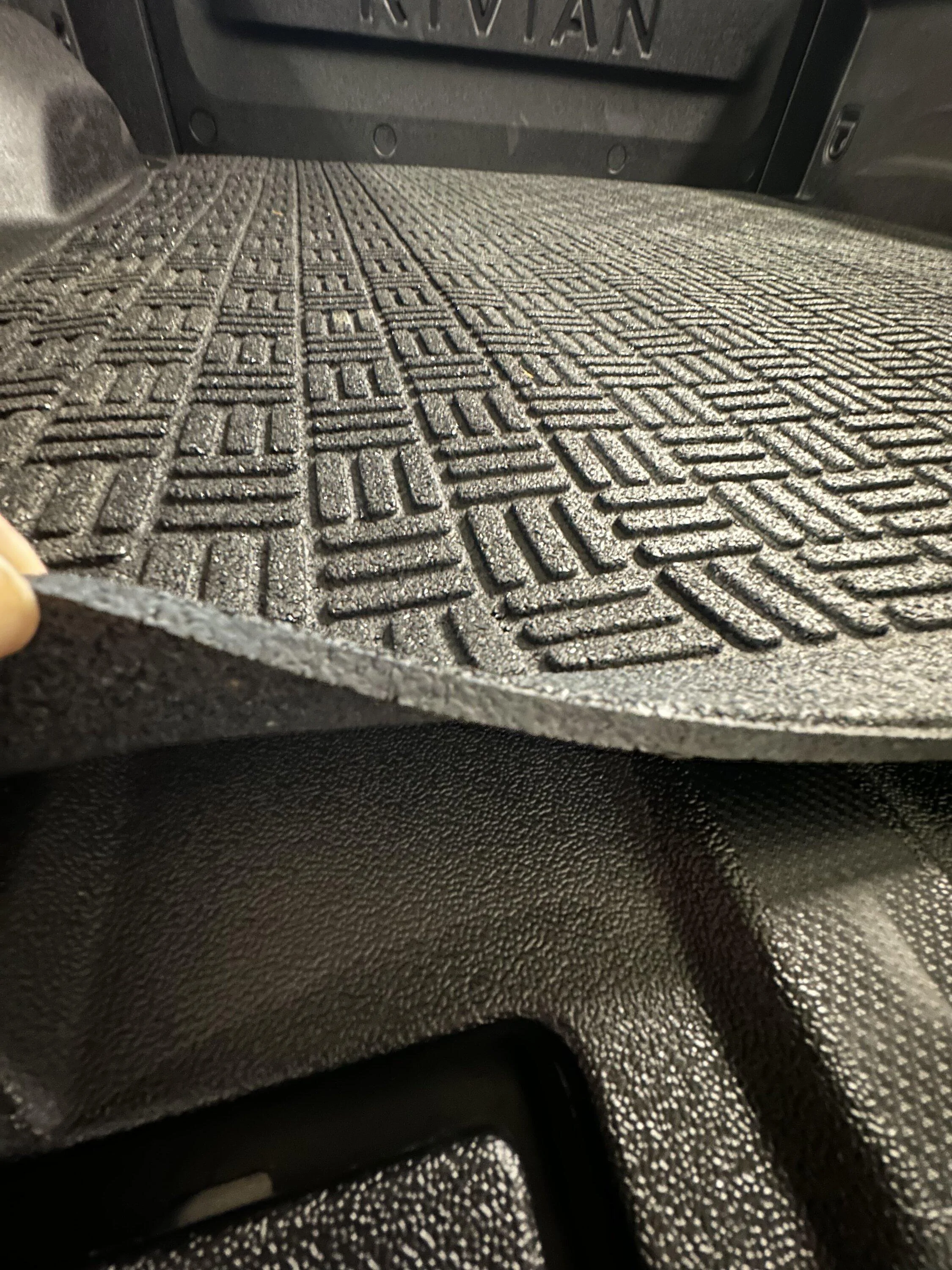 Rivian R1T R1S Jebinc’s rubber bed liner mod 9FC1D7EA-3FD0-4033-851D-740D002F937E