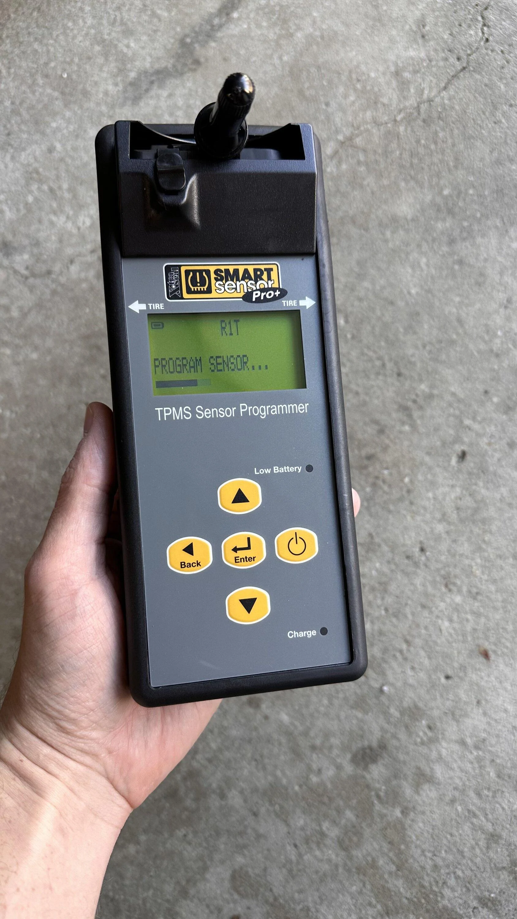 Rivian R1T R1S DIY/How-To: Copy/Clone TPMS 20221103_174927711_iOS