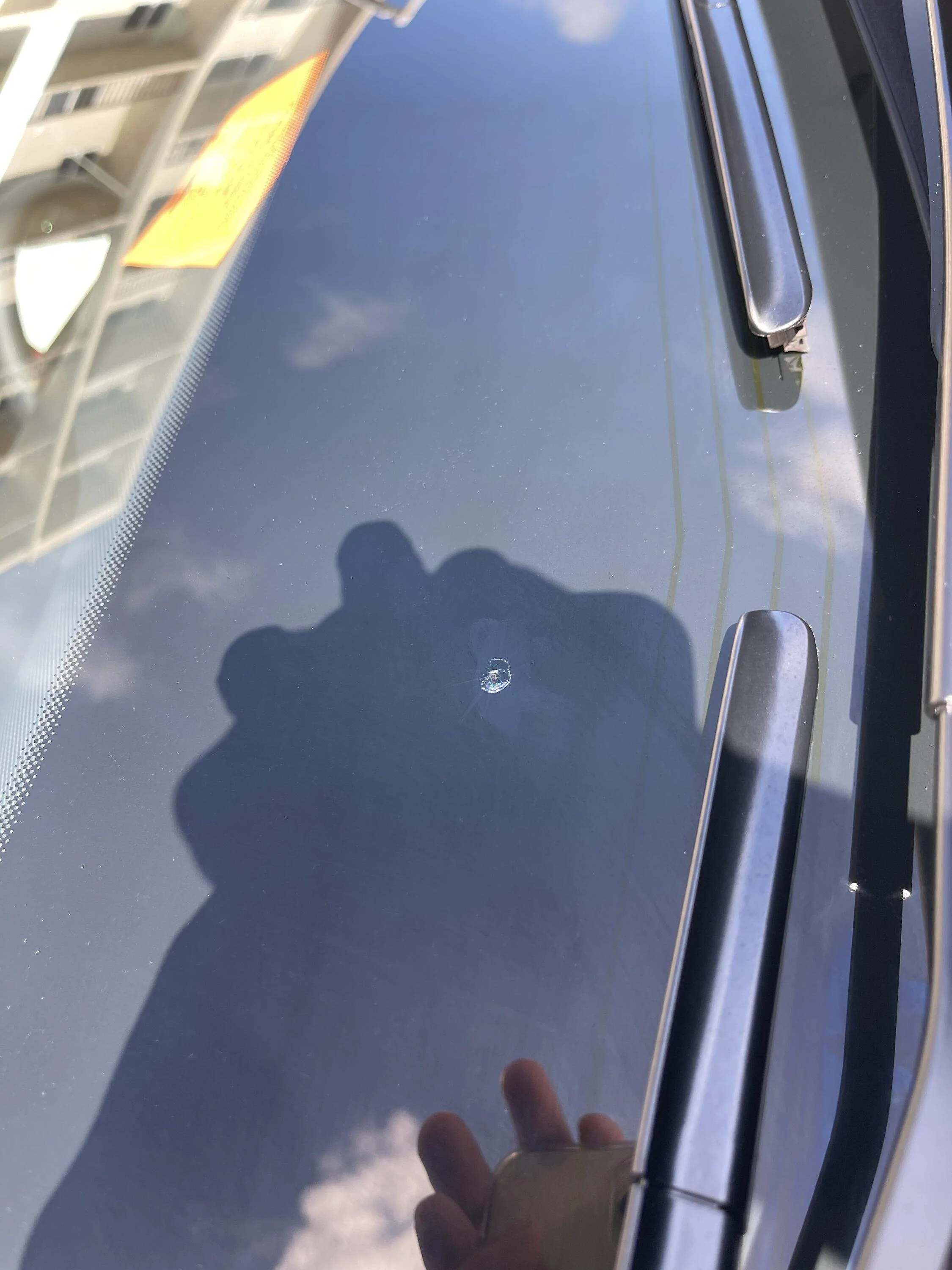 Rivian R1T R1S Can Rivian fix a windshield? 18F82150-82D2-4DAD-8450-966A1DB88490