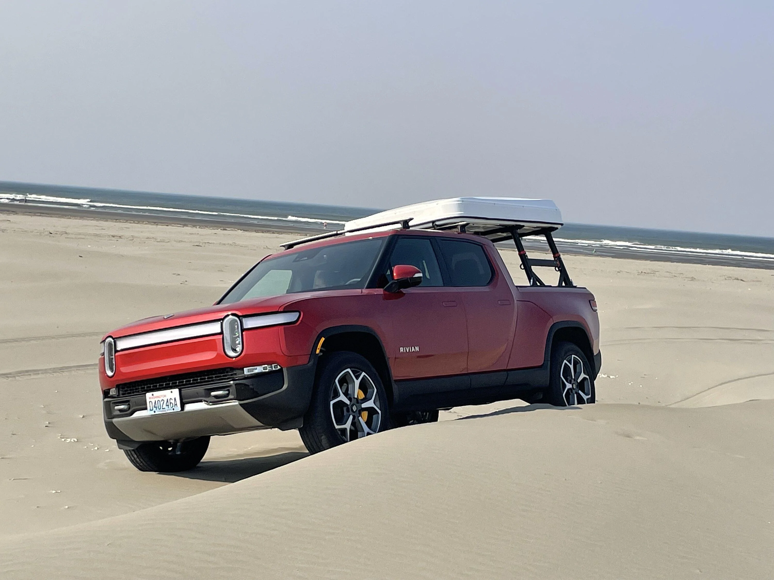 Rivian R1T R1S Aftermarket racks (Thule, Yakima, etc.) for R1T? 497D73CC-549D-4894-B5C6-645C87F600C2