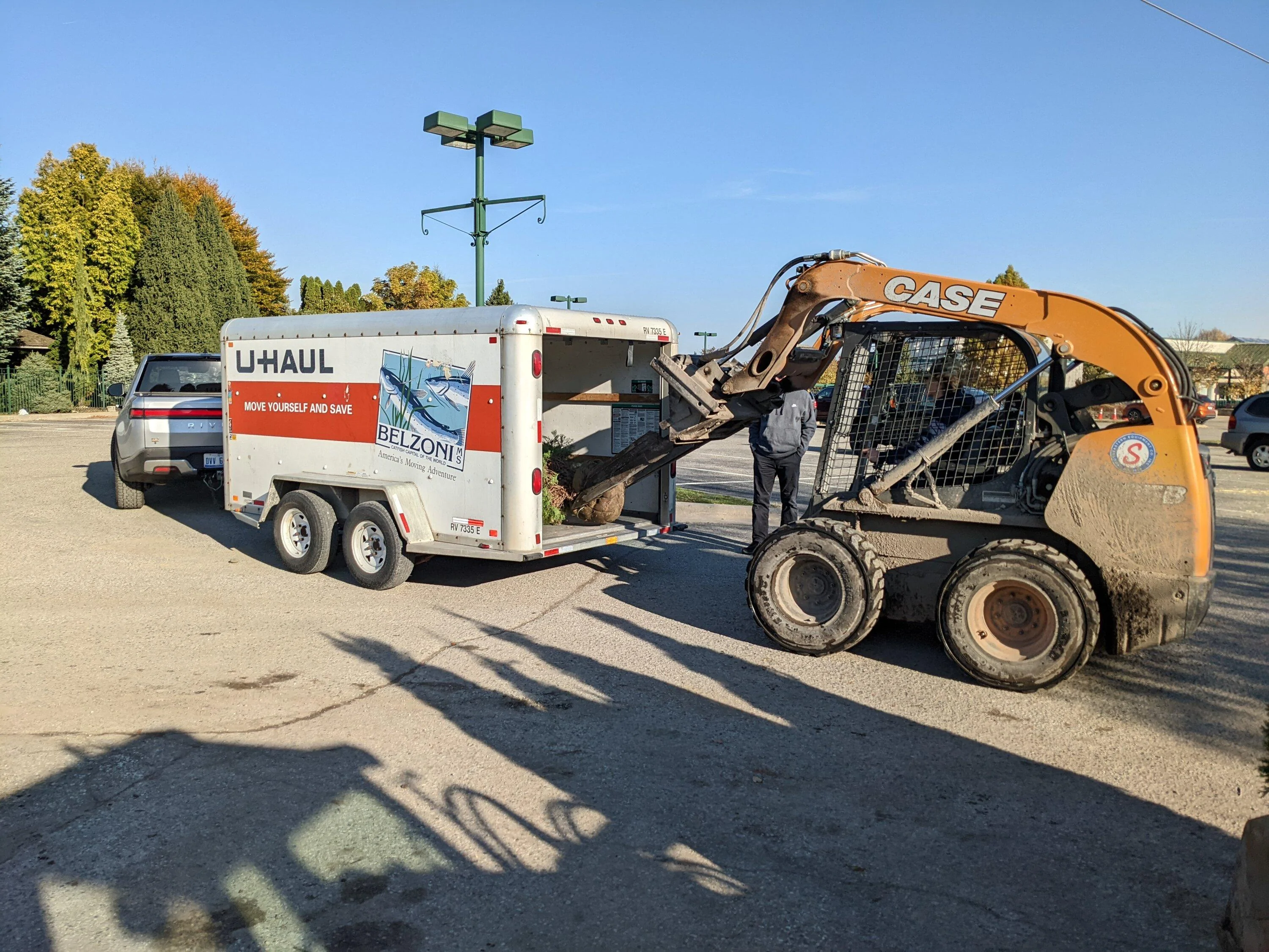 Rivian R1T R1S Towing + Efficiency: Please post your experience! PXL_20221022_140657494.MP