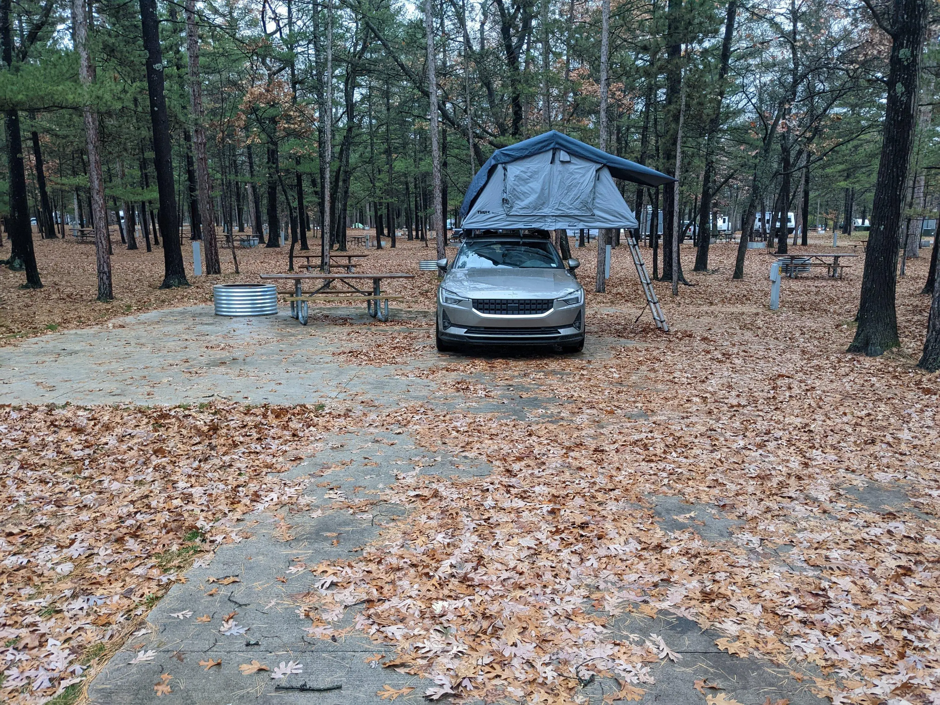 Rivian R1T R1S Non-Rivian rooftop tents PXL_20221105_215504126