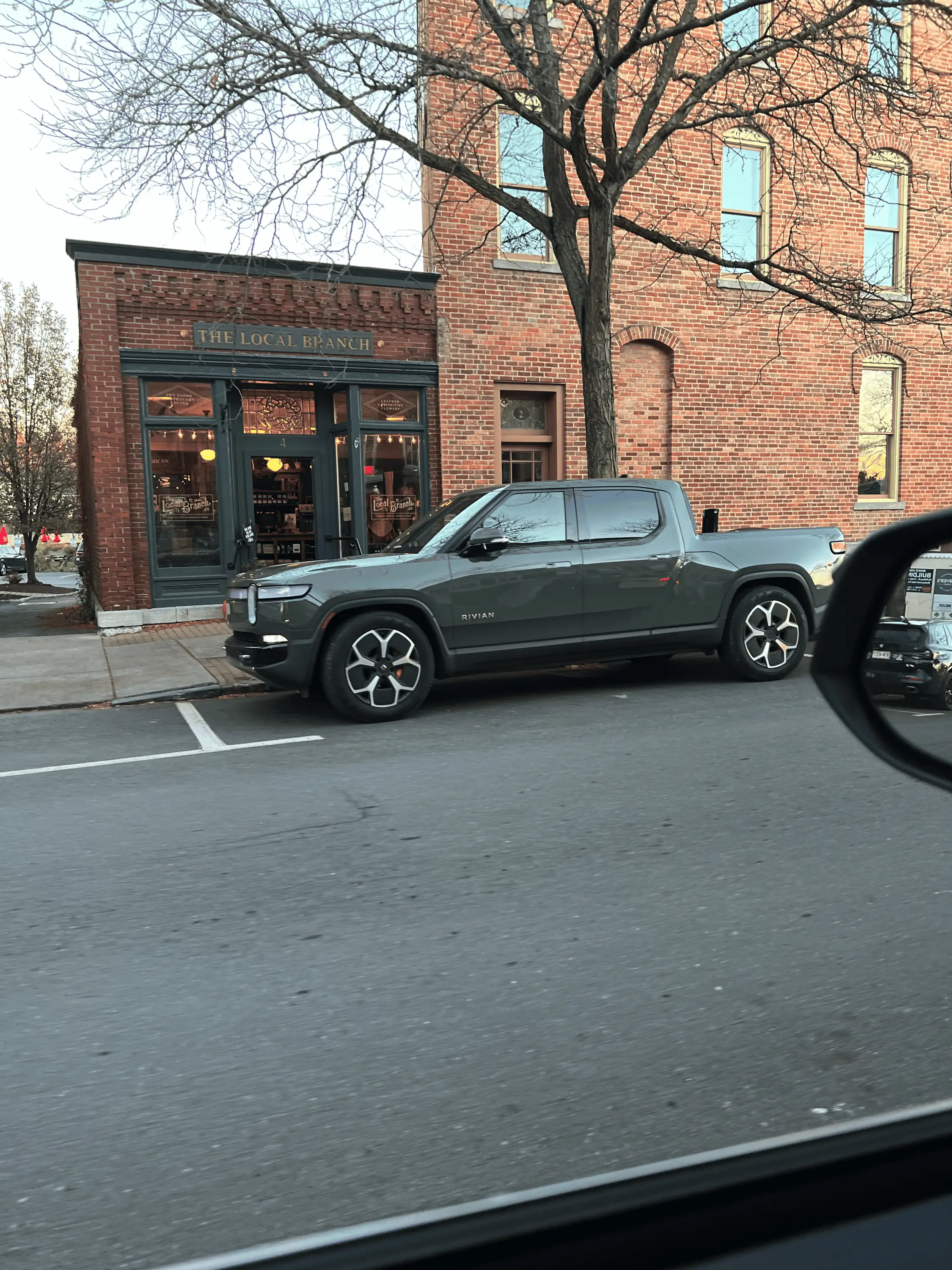 Rivian R1T R1S Any Rochester/Syracuse R1T deliveries out there? 1668454077364