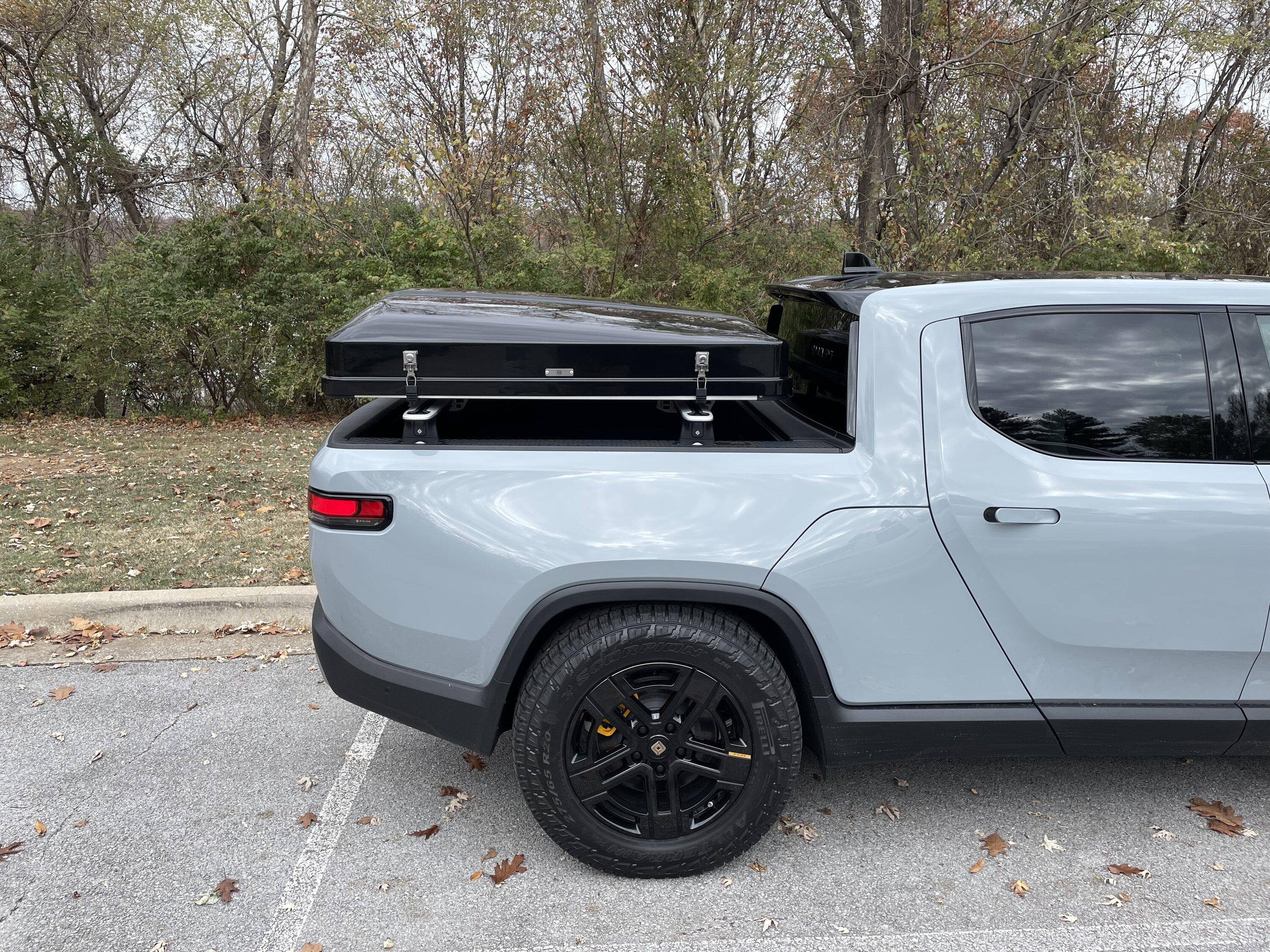 Rivian R1T R1S Non-Rivian rooftop tents B1064084-98BC-4A4A-8A90-0654A55EF079
