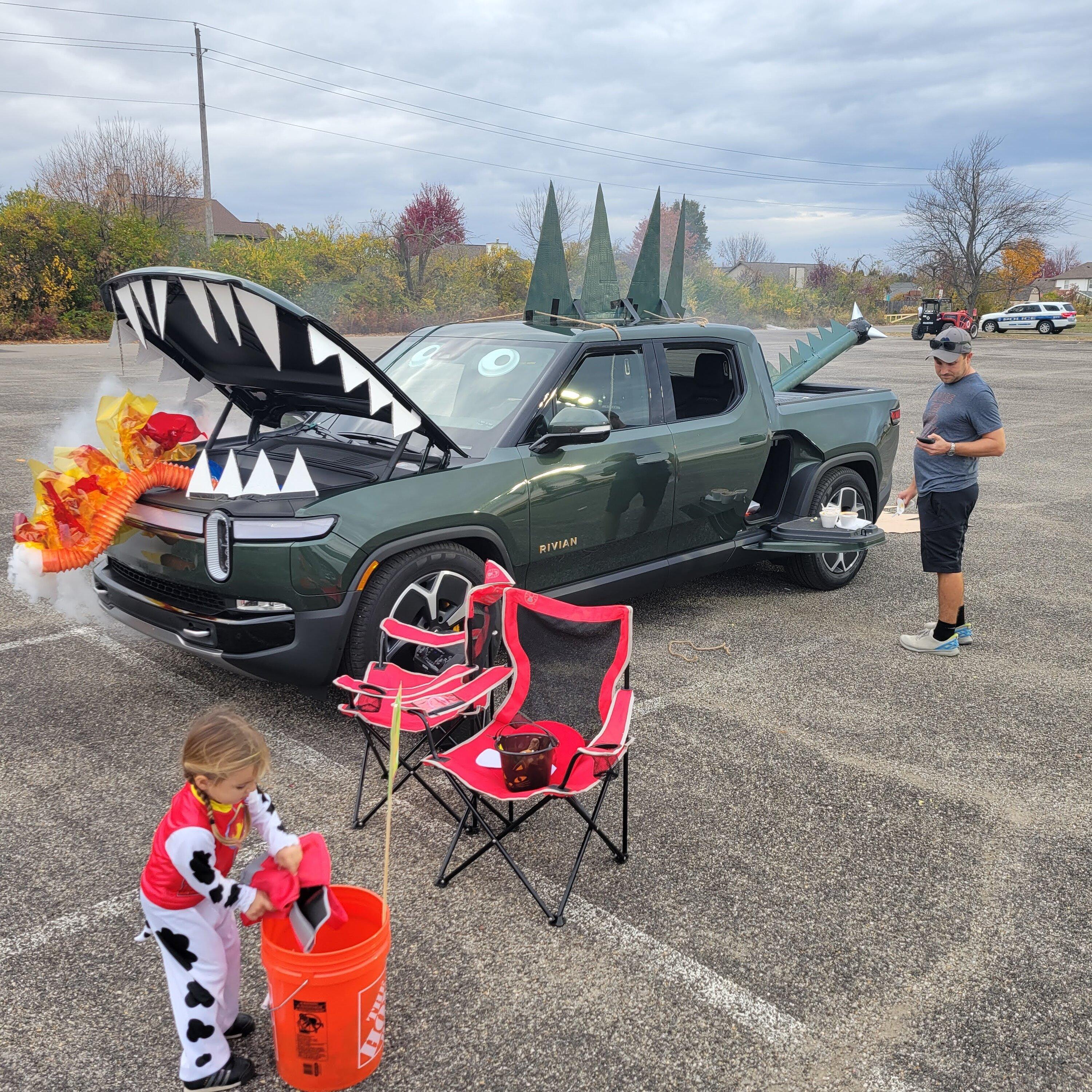 Rivian R1T R1S R1T Dragon 20221025_174950