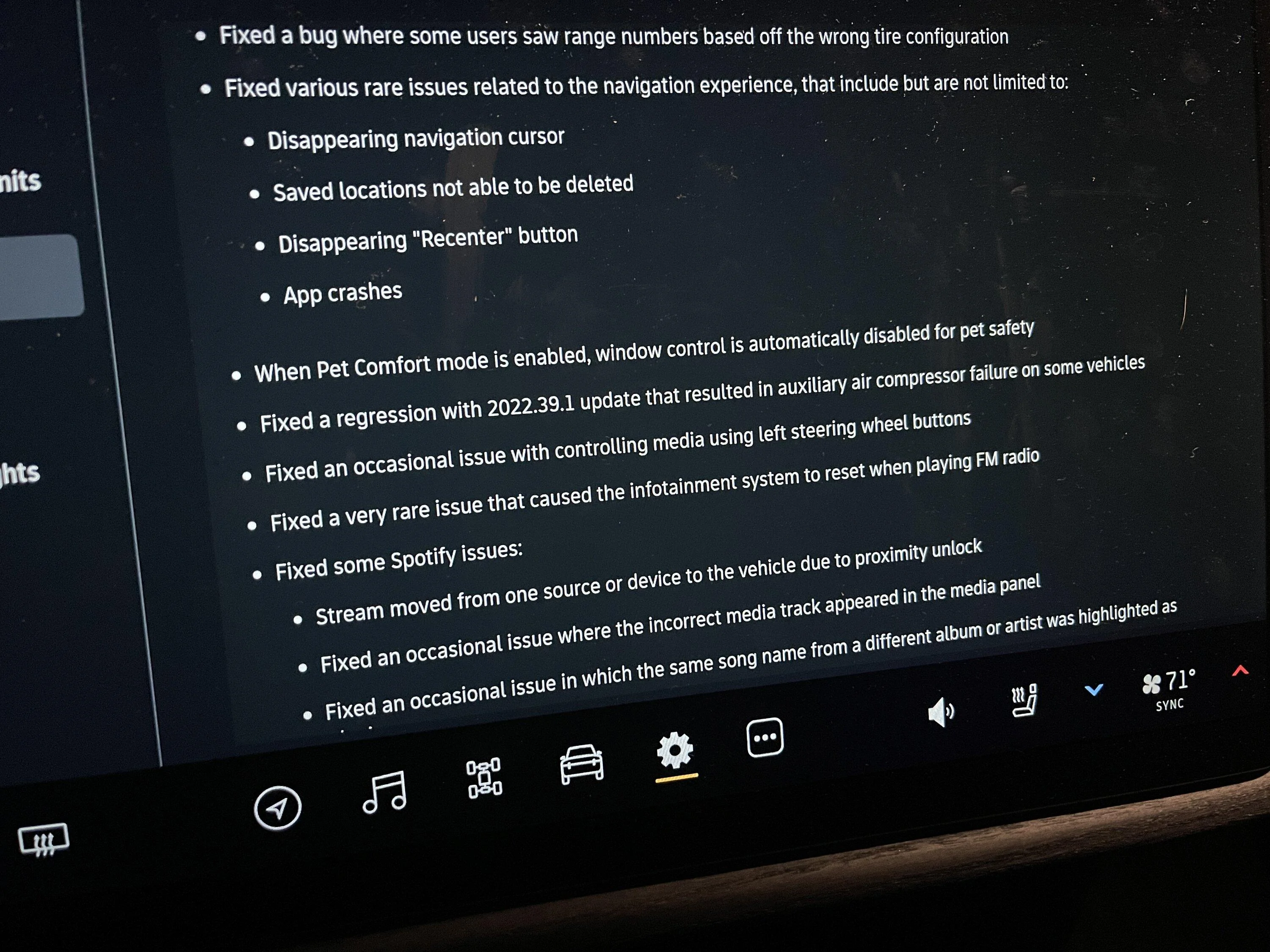 Rivian R1T R1S 2022.43.0 Software Version Released -- Update Details / Release Notes E38E64B8-B8D6-4520-BB8F-1A415CB4C658