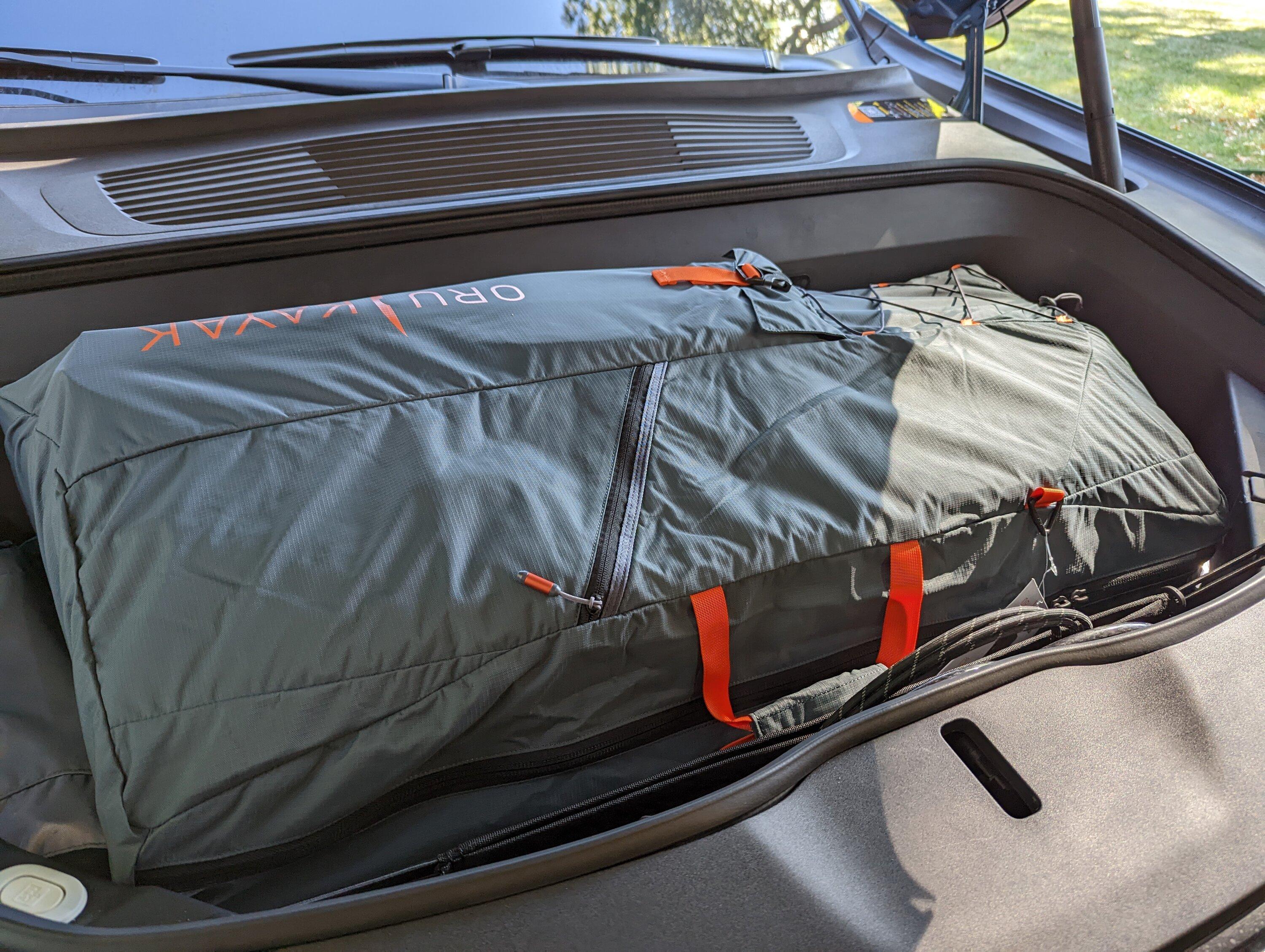 Rivian R1T R1S Comical kayak transport PXL_20221001_160202586