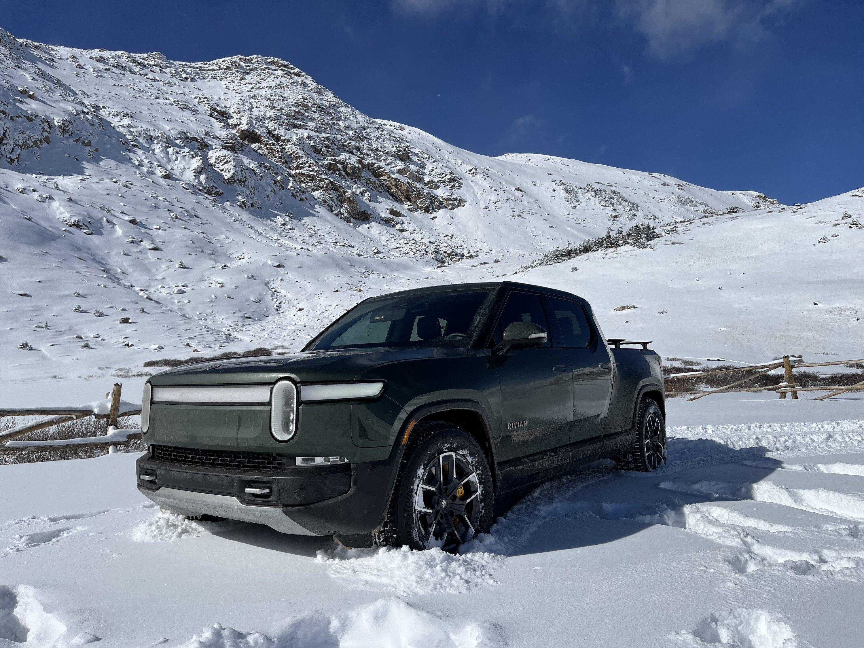 Rivian R1T R1S Snow Mode Needed! - My first snow drives in R1S and R1T IMG_2417