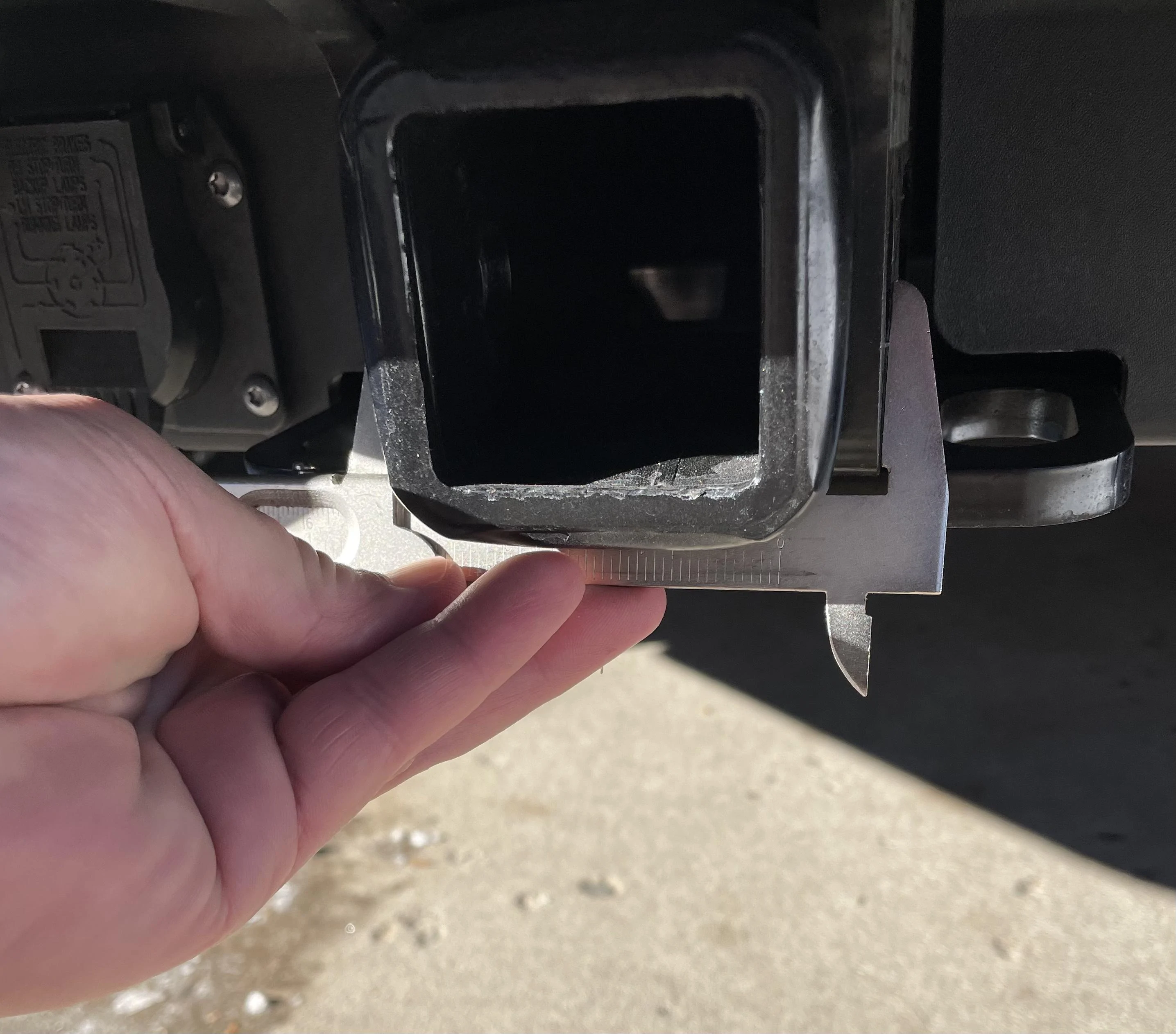 Rivian R1T R1S Locking Hitchpin that fits Rivian? 5E172052-EEEC-4D51-B16D-A69A92DBBC1B