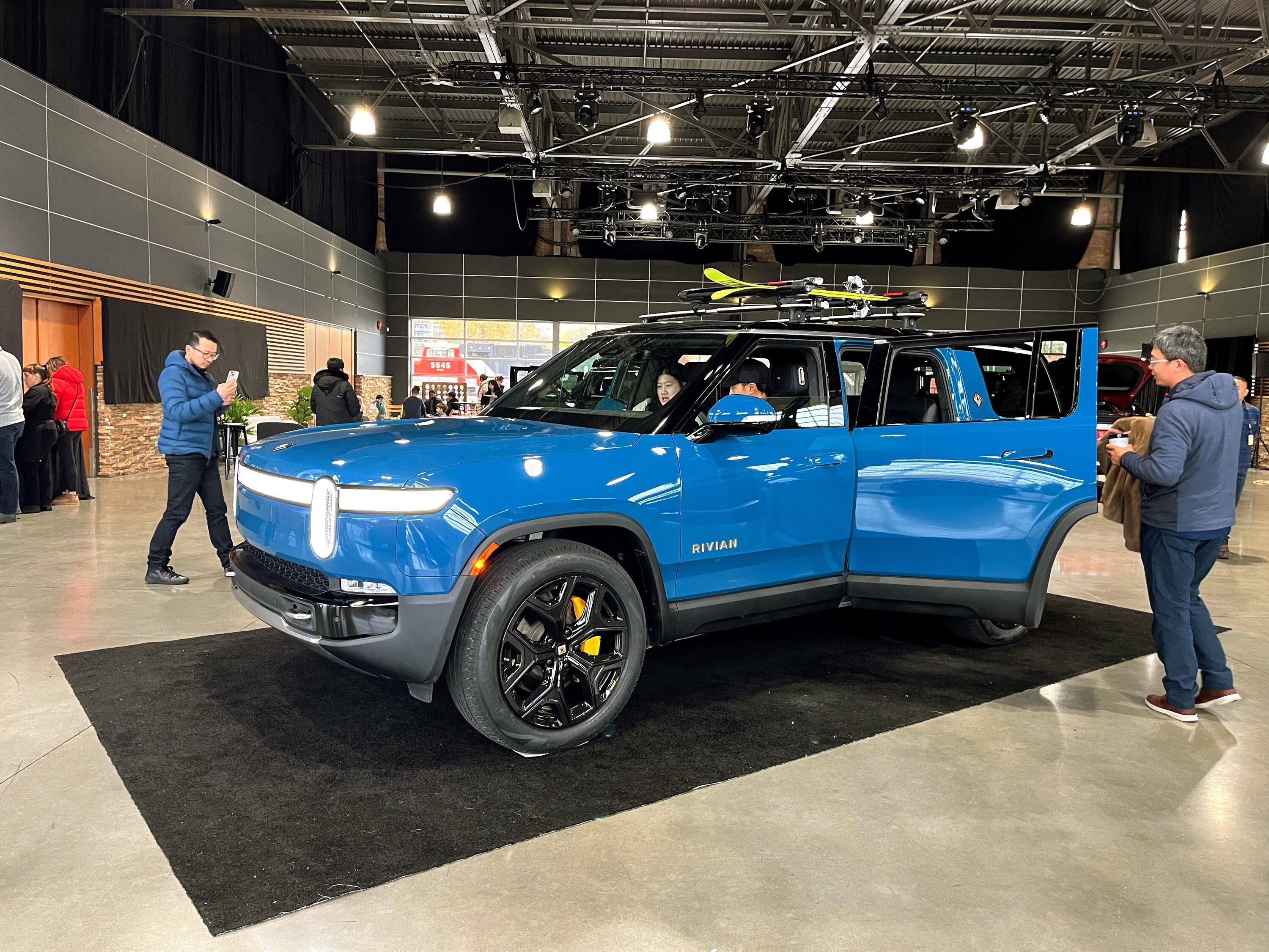 Rivian R1T R1S Photos / videos from today's Rivian Vancouver Open House Event (Canada Launch Event) IMG_0532
