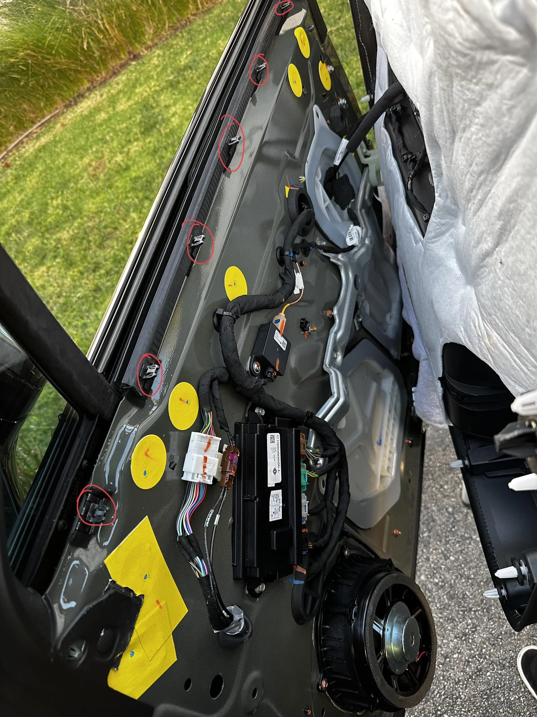 Rivian R1T R1S Interior Door Panel Removal Instructions? 210BB5C7-0379-4141-8660-55CB74B3266B