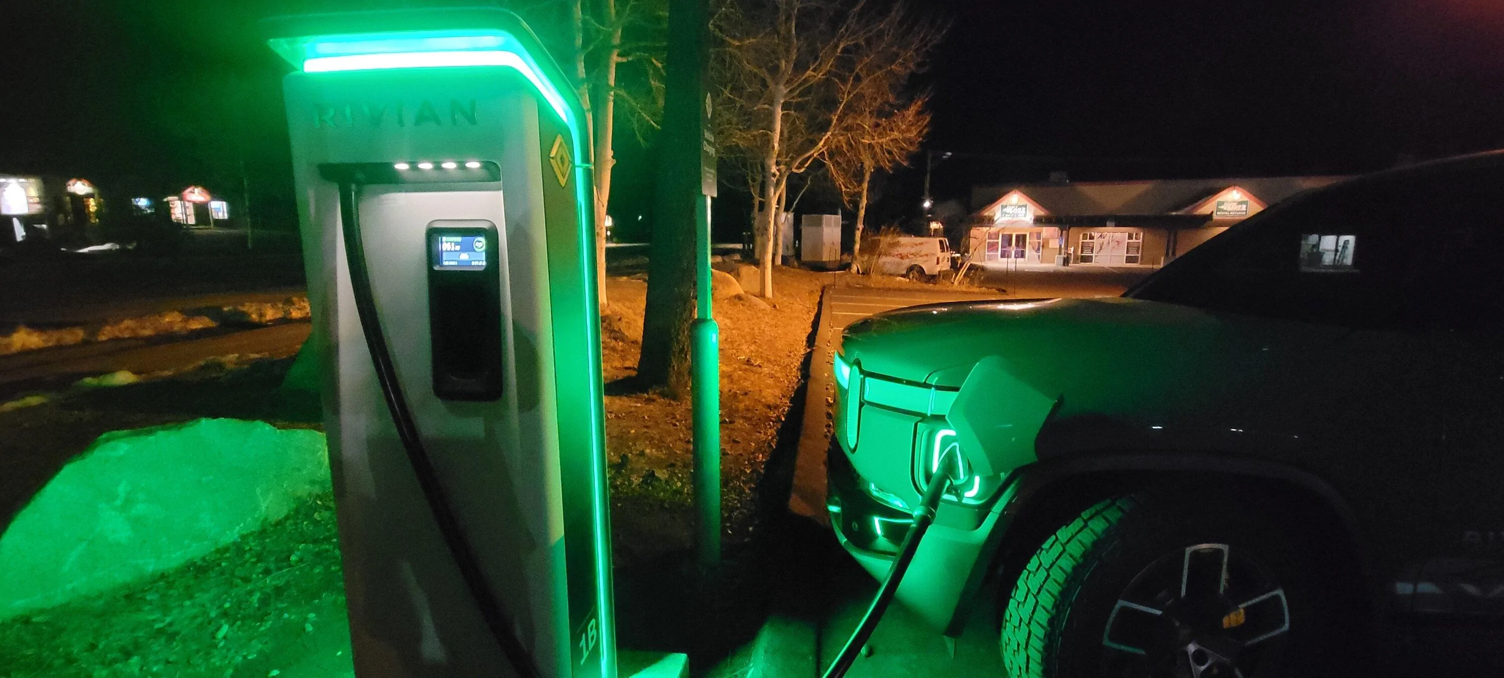 Rivian R1T R1S Truckee Rivian charge station 20221124_174346