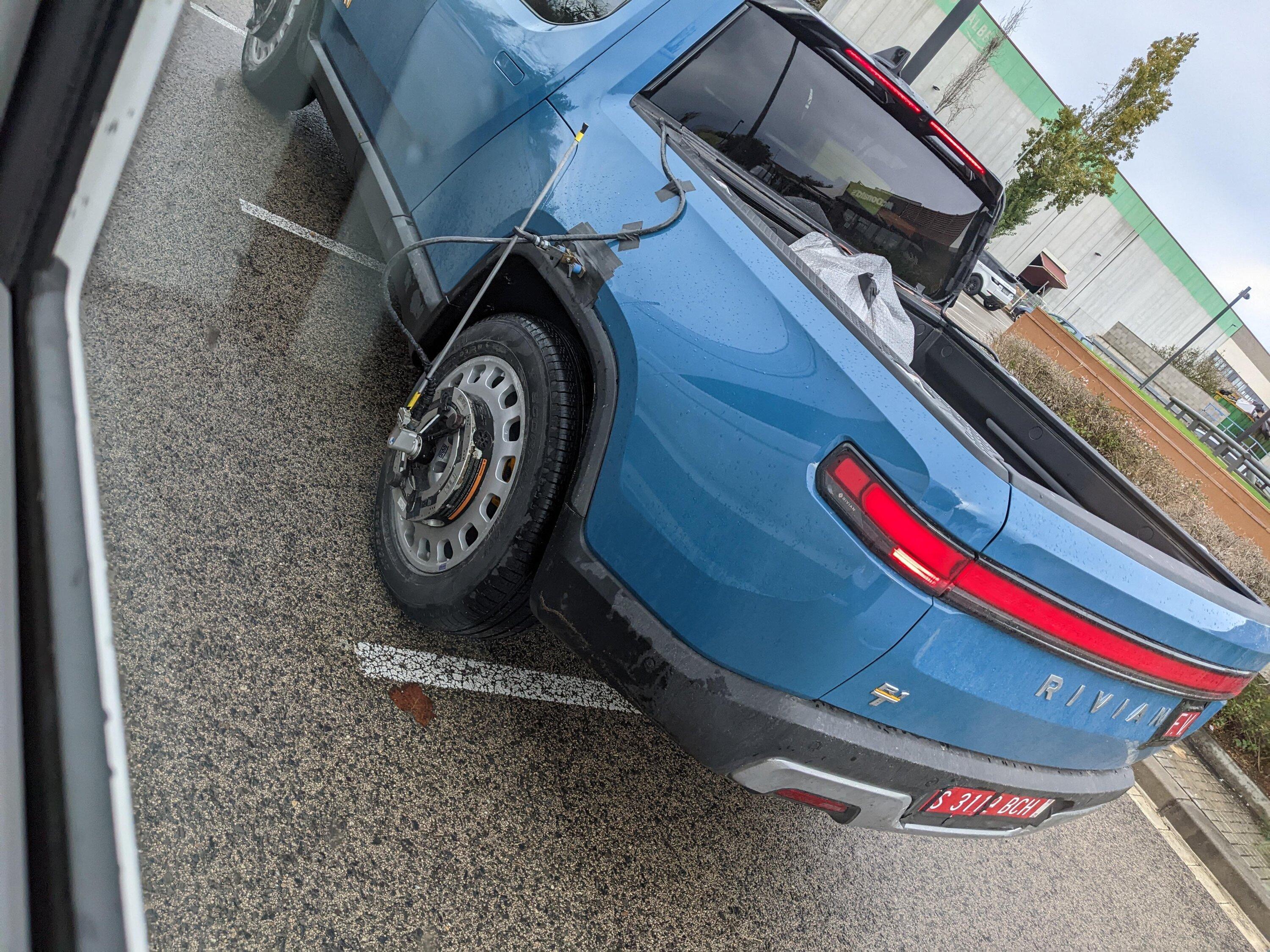 Rivian R1T R1S R1T Spotted Testing in Europe - Spain 4EEE1EA5-F884-43A5-8460-9A439E05C3EA