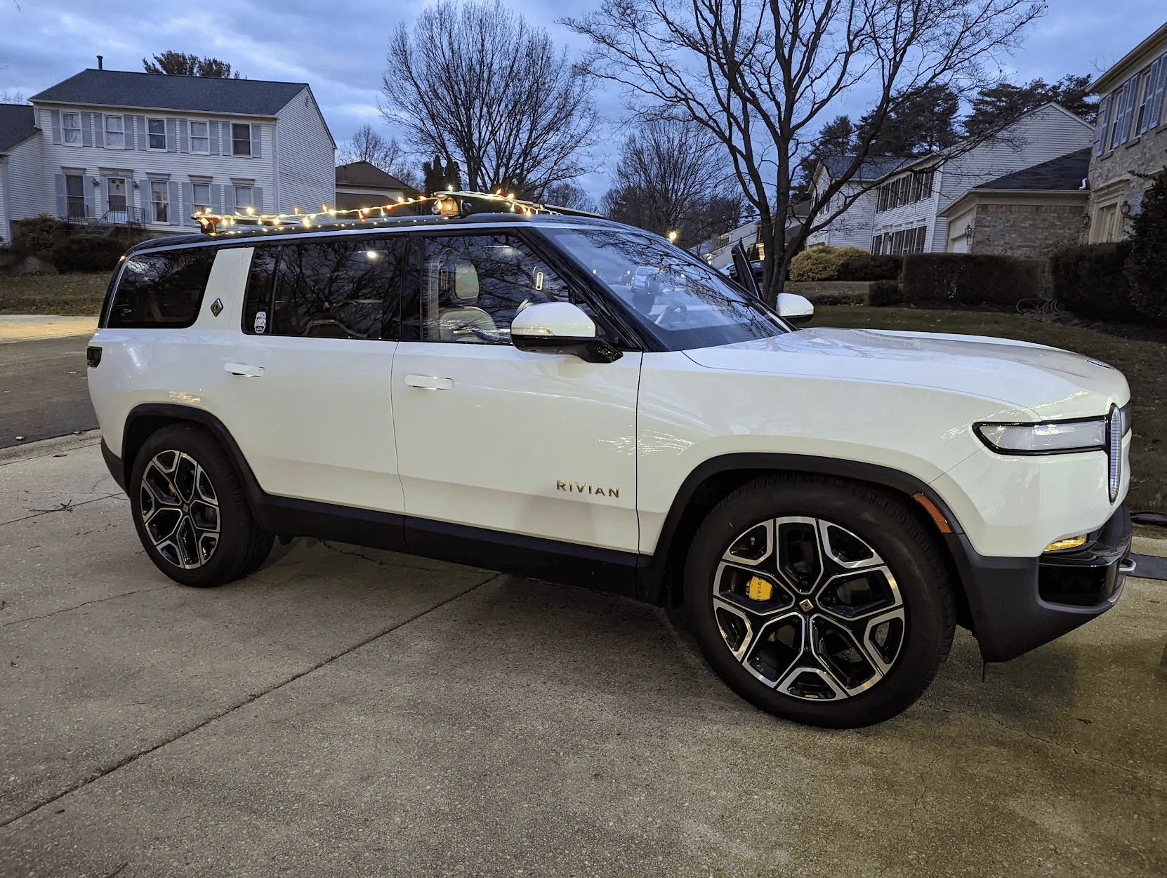Rivian R1T R1S Kanundrum's R1S Build Thread (1 year Anniversary) 1669729179852