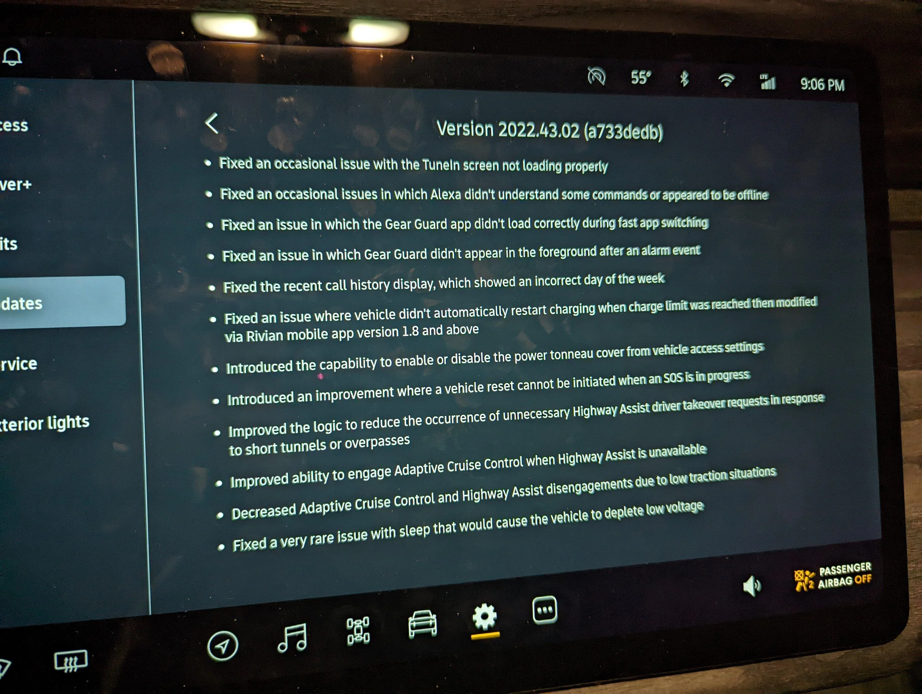 Rivian R1T R1S 2022.43.0 Software Version Released -- Update Details / Release Notes PXL_20221130_020614732