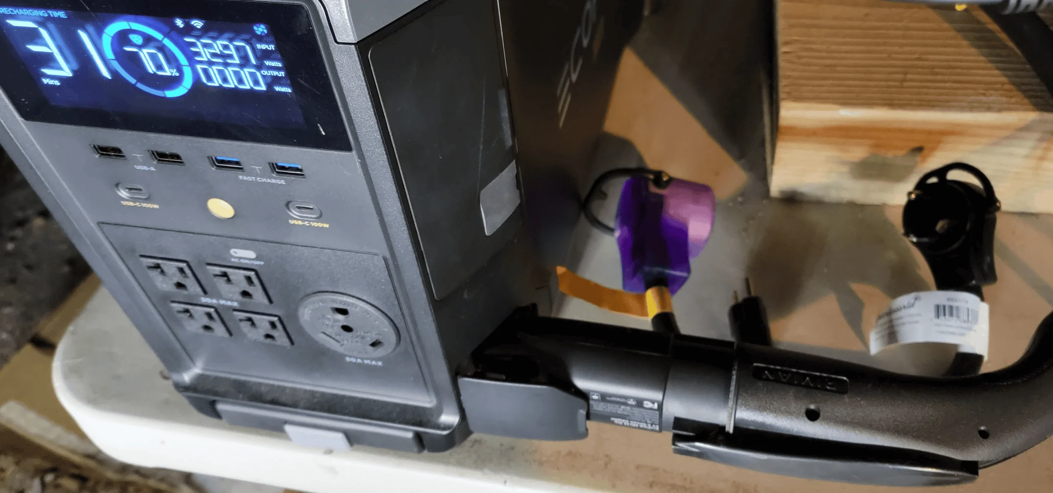 Rivian R1T R1S Charging a Rivian with an Ecoflow Delta Pro 1669785599061
