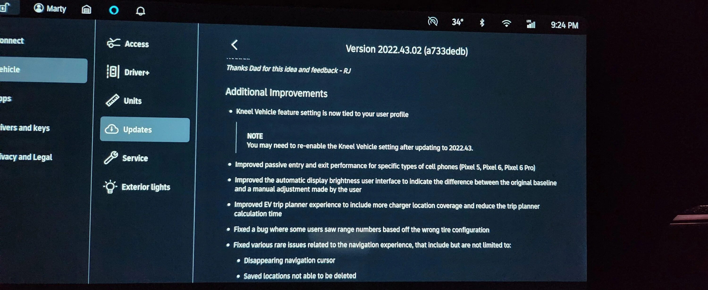 Rivian R1T R1S New Rivian R1 Software Introduction -- Roomy Entry and Exit 20221129_212412