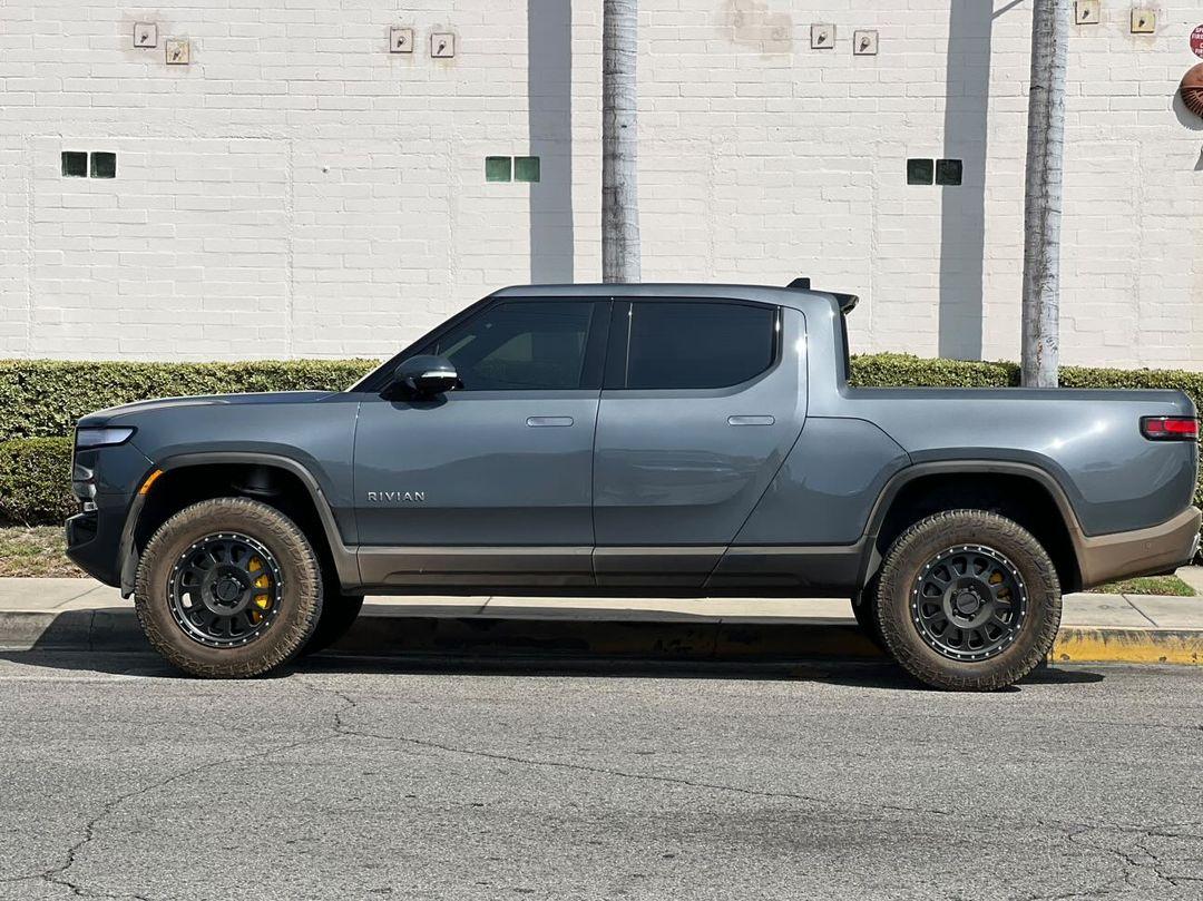 Rivian R1T R1S New 20" Aftermarket Wheel Options from Method Race Wheels and Fuel Off-Road Now Available at Electruck4x4.com 17115436_3766237426950663_825623672392248737_n-