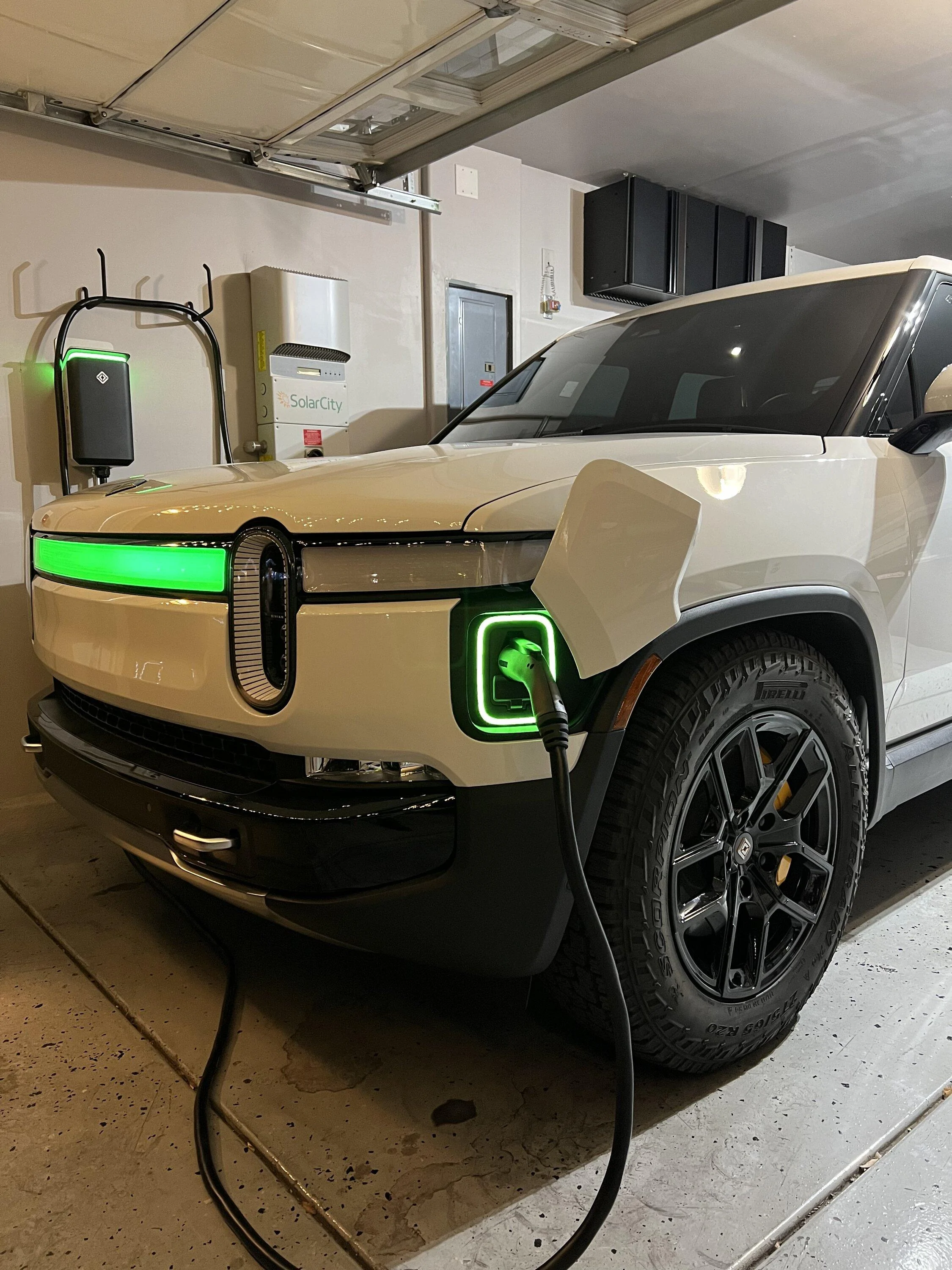 Rivian R1T R1S 20" Off-Road Wheels Powdercoated Gloss Black - Installed Pic 5DD8E97D-8260-422A-A8C8-C1B3045BAF84