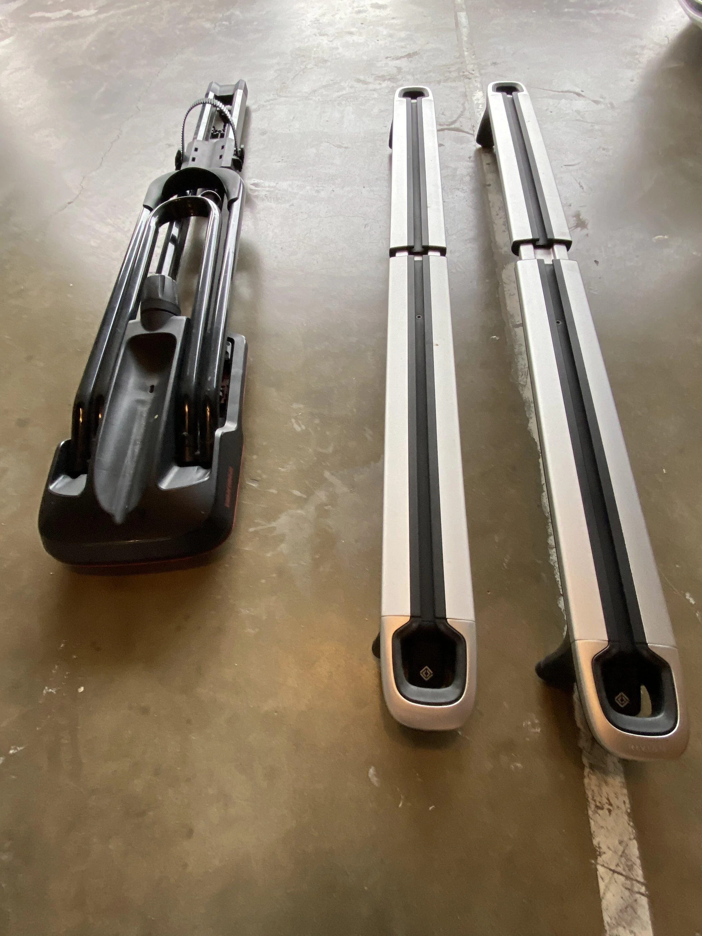 Rivian R1T R1S Rivian crossbars and bike rack DF58EA2A-E493-4C70-A218-54FEBE8DC00E