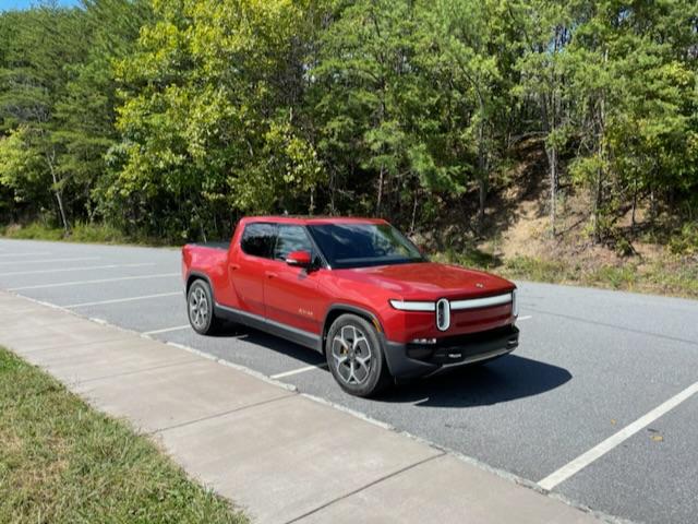 Rivian R1T R1S Purchased one via R1T Shop Invite 5DC90BFB-28F5-4794-A0F8-640CF8C44665