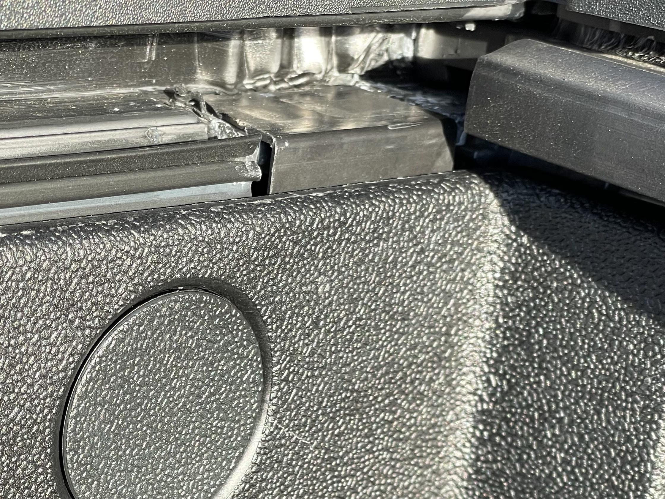 Rivian R1T R1S Lubed tonneaus - is yours still working? 5F5812FA-3F0E-4C9F-8F49-F88422FB3DD1