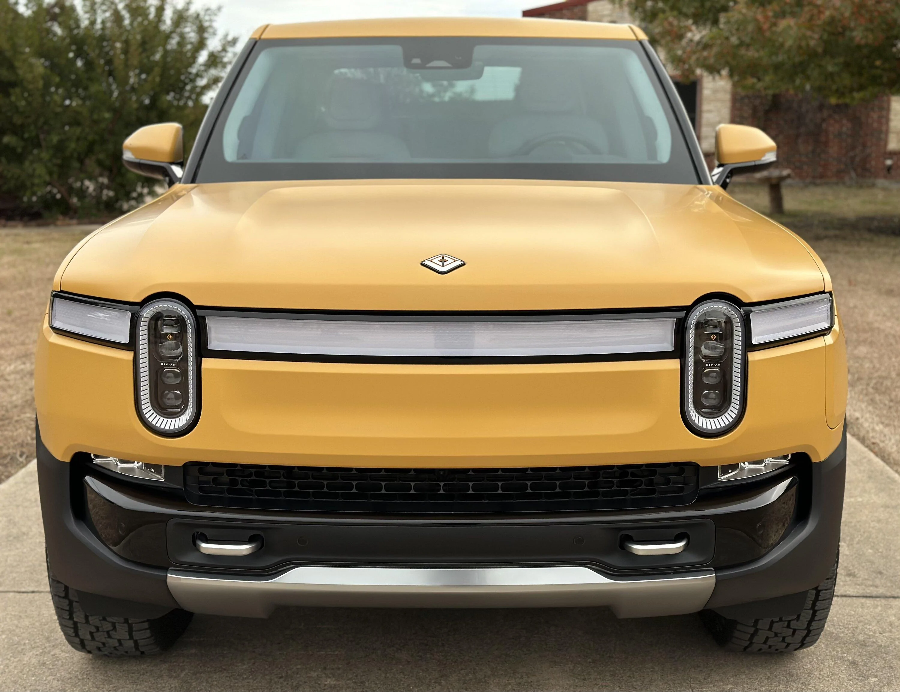 Rivian R1T R1S COMPASS YELLOW R1T Photos 0CD9851A-5532-4CD3-B01B-8BA6BB9BDC5F