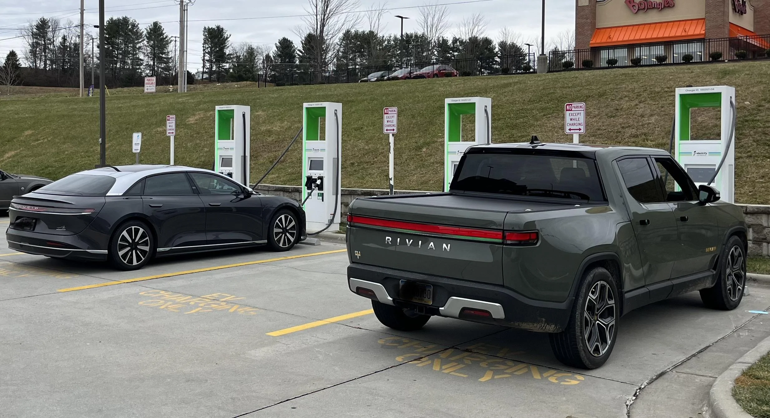 Rivian R1T R1S R1T LE 10k miles and 6 months later and I am still smitten 321263EC-32BE-4D14-AA04-0B7B4B14AB0D