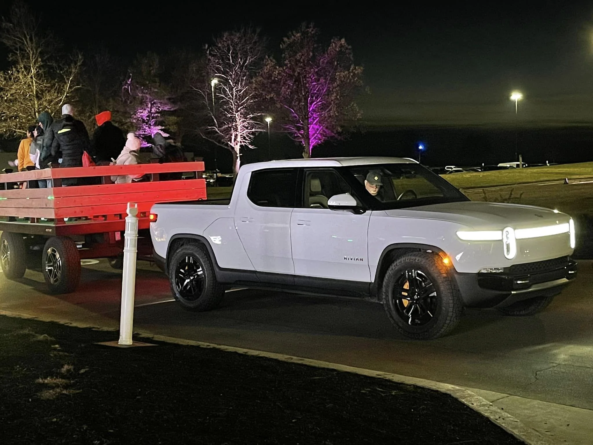 Rivian R1T R1S Rivian Holiday Family Day - Our self guided tour of the factory floor (Photos) 3