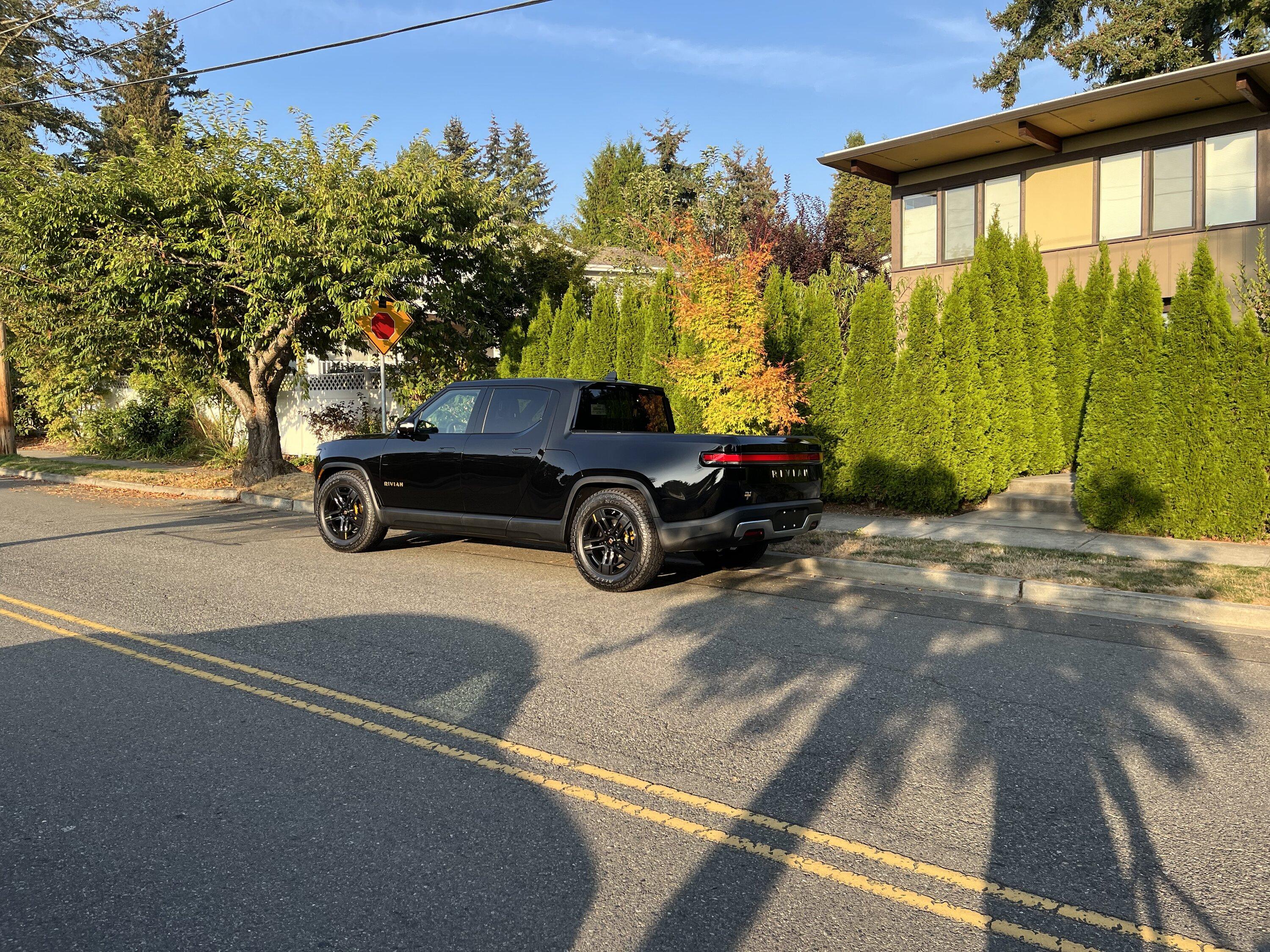 Rivian R1T R1S Pulled the trigger on R1T Shop. Goodbye, Max Pack. 43962F3C-B180-423B-8E55-38BD290FF0A8