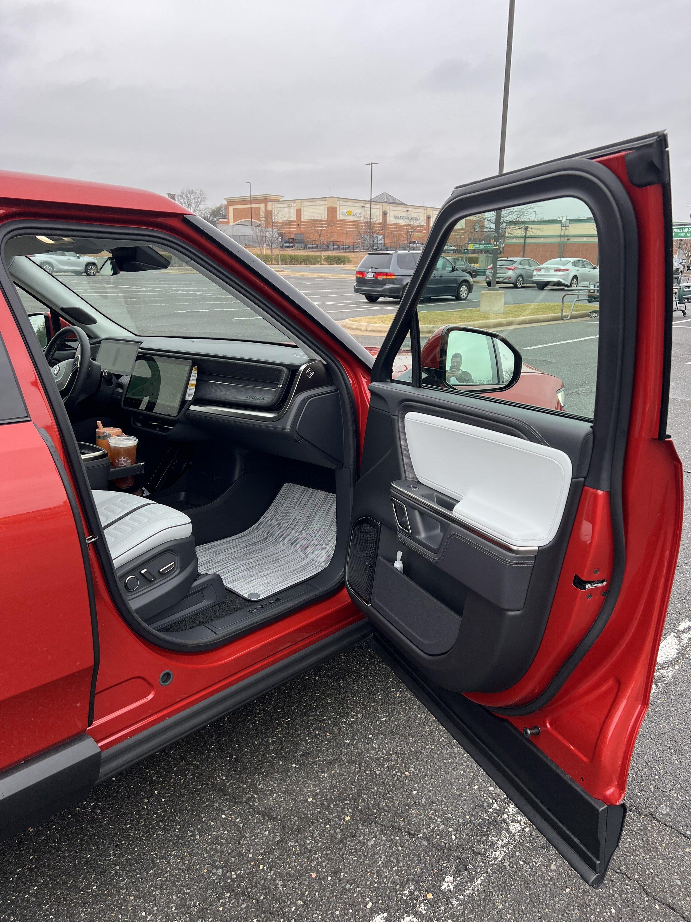 Rivian R1T R1S If you haven't considered Red Canyon, you should... IMG-1566