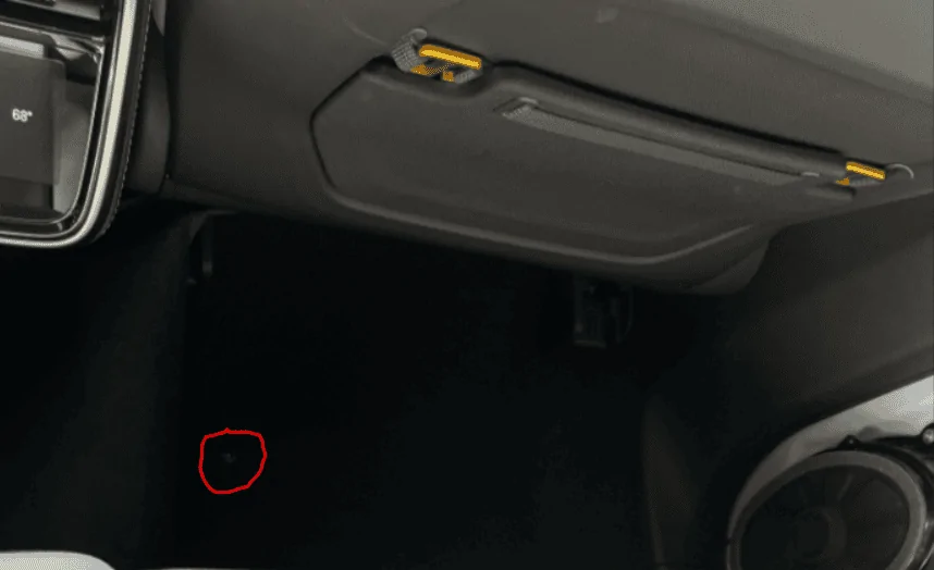 Rivian R1T R1S Picked up new R1T Ocean Coast today -  some small Issues 1670368159302