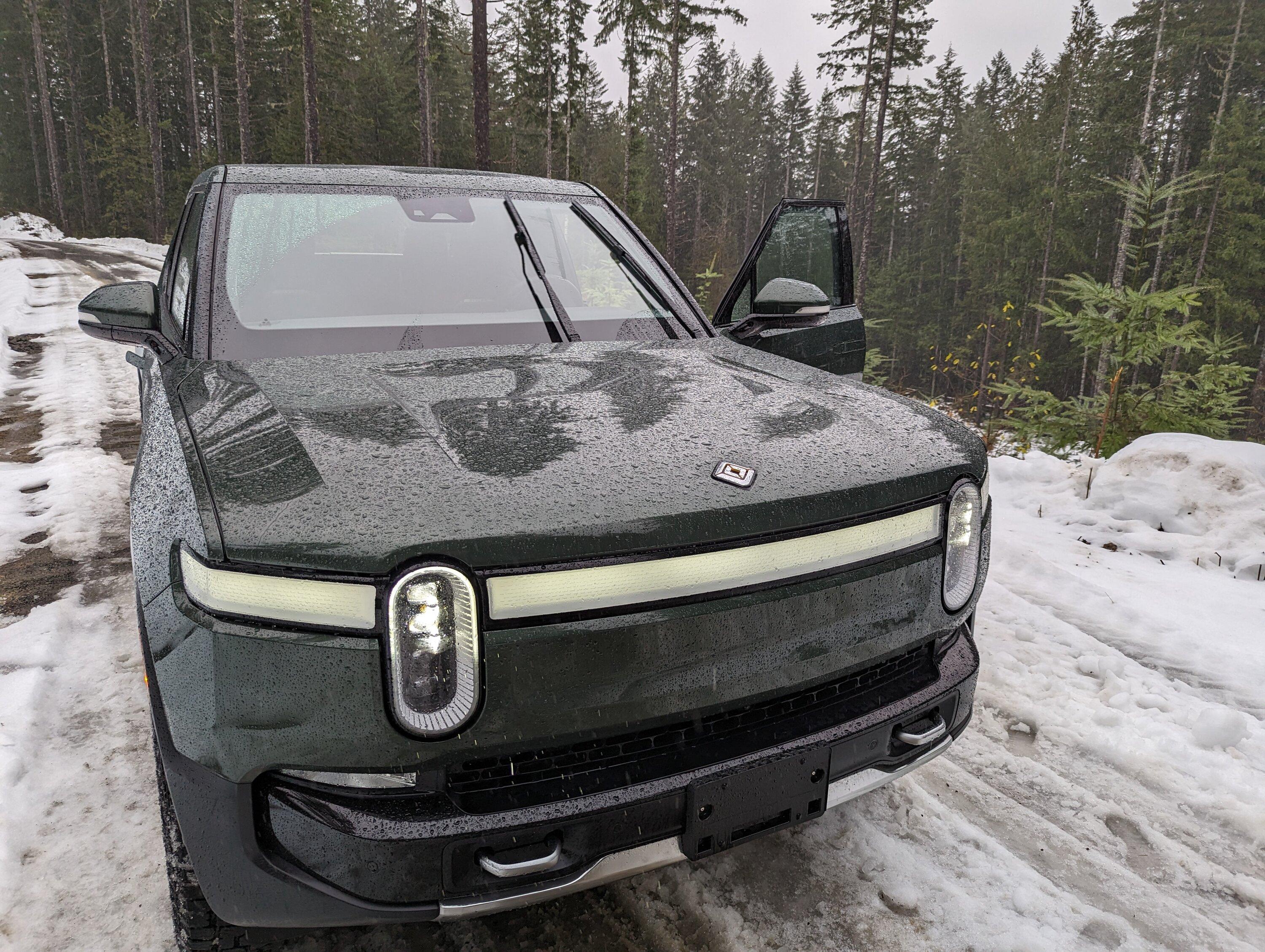 Rivian R1T R1S Getting started with some mild offroading PXL_20221210_201808488.MP