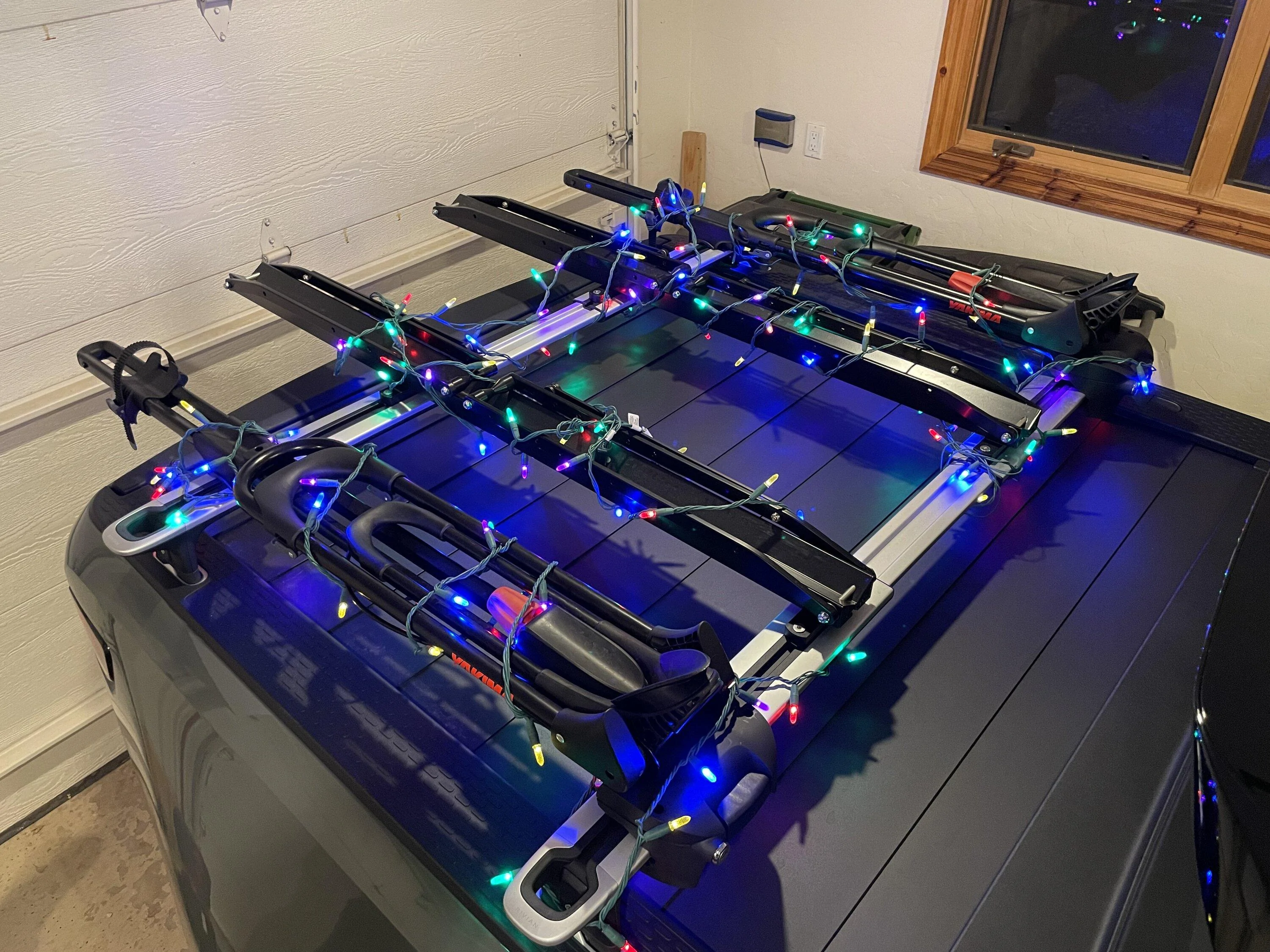 Rivian R1T R1S My R1T is ready for Christmas ? IMG_5762
