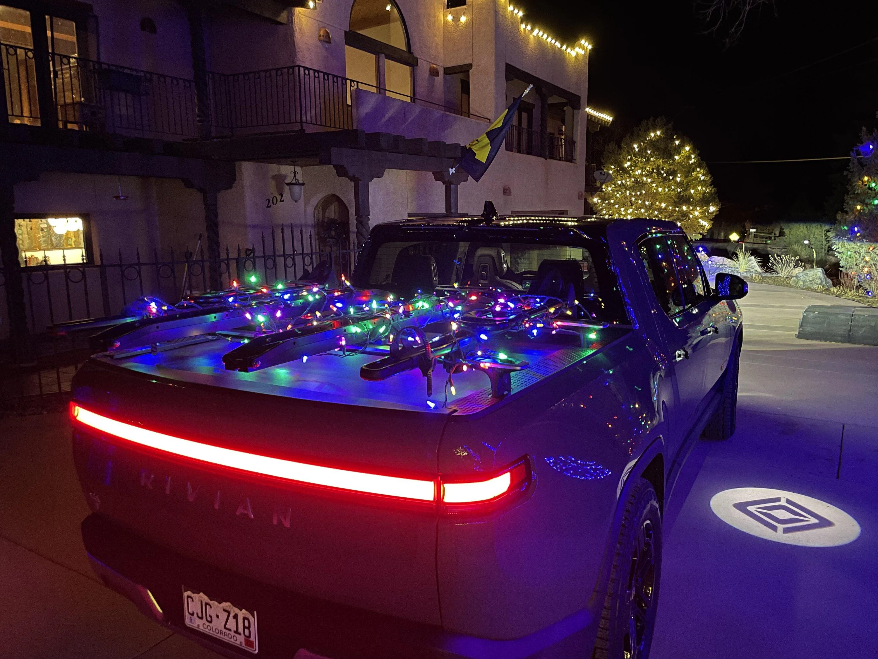 Rivian R1T R1S My R1T is ready for Christmas ? IMG_5765