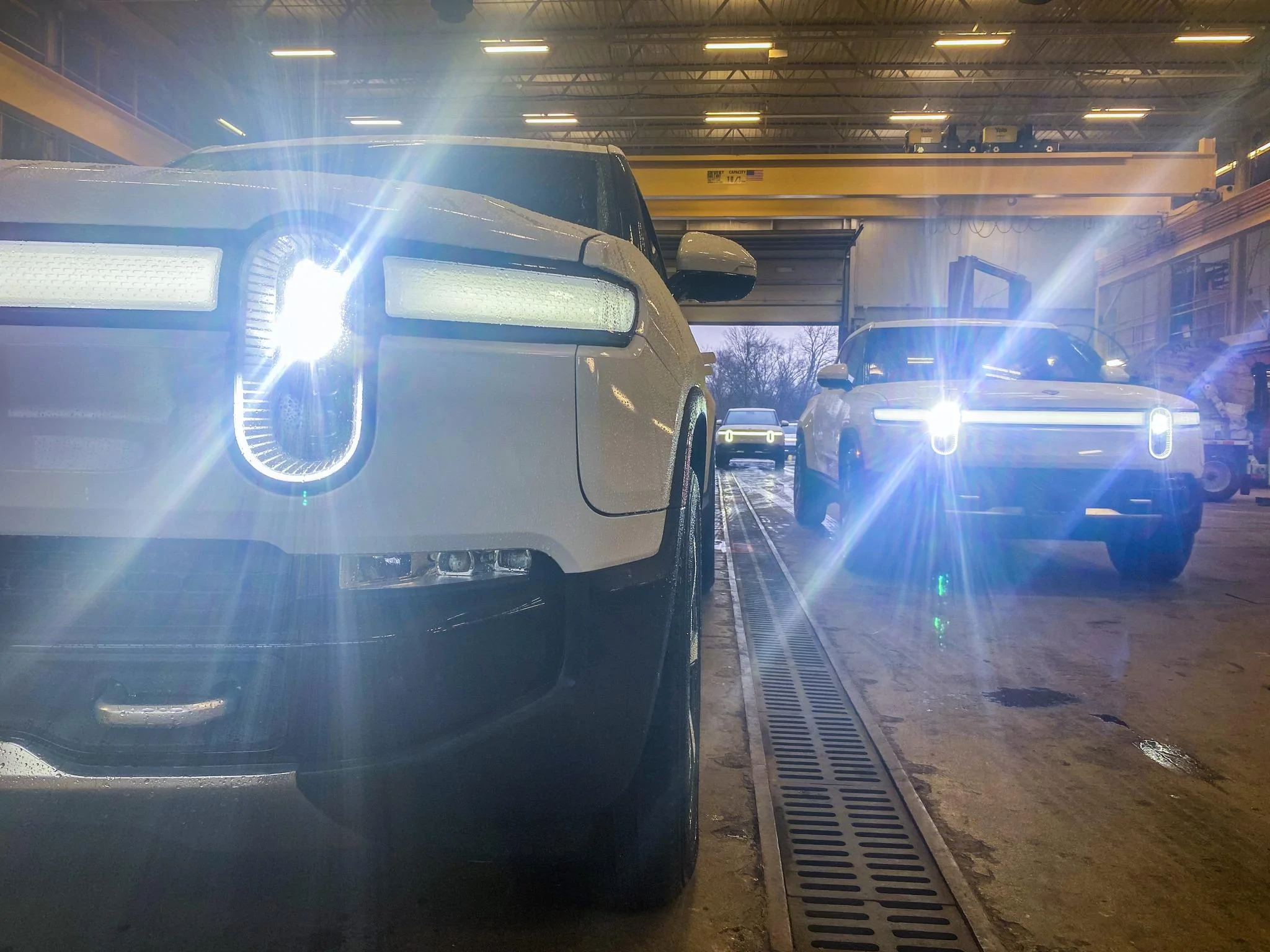 Rivian R1T R1S 15 Rivian R1T join Commonwealth Edison Company (ComEd)'s fleet 317370245_8367883186615901_4076022837447237192_n