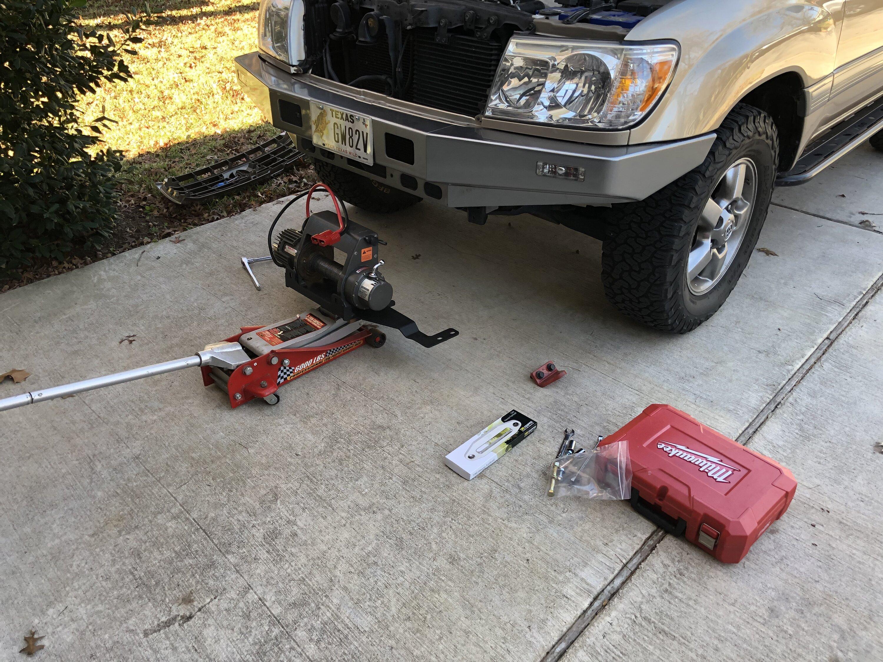 Rivian R1T R1S Portable winch option 1969B1E7-0C51-43E0-8E3E-F7E4BC7AD807