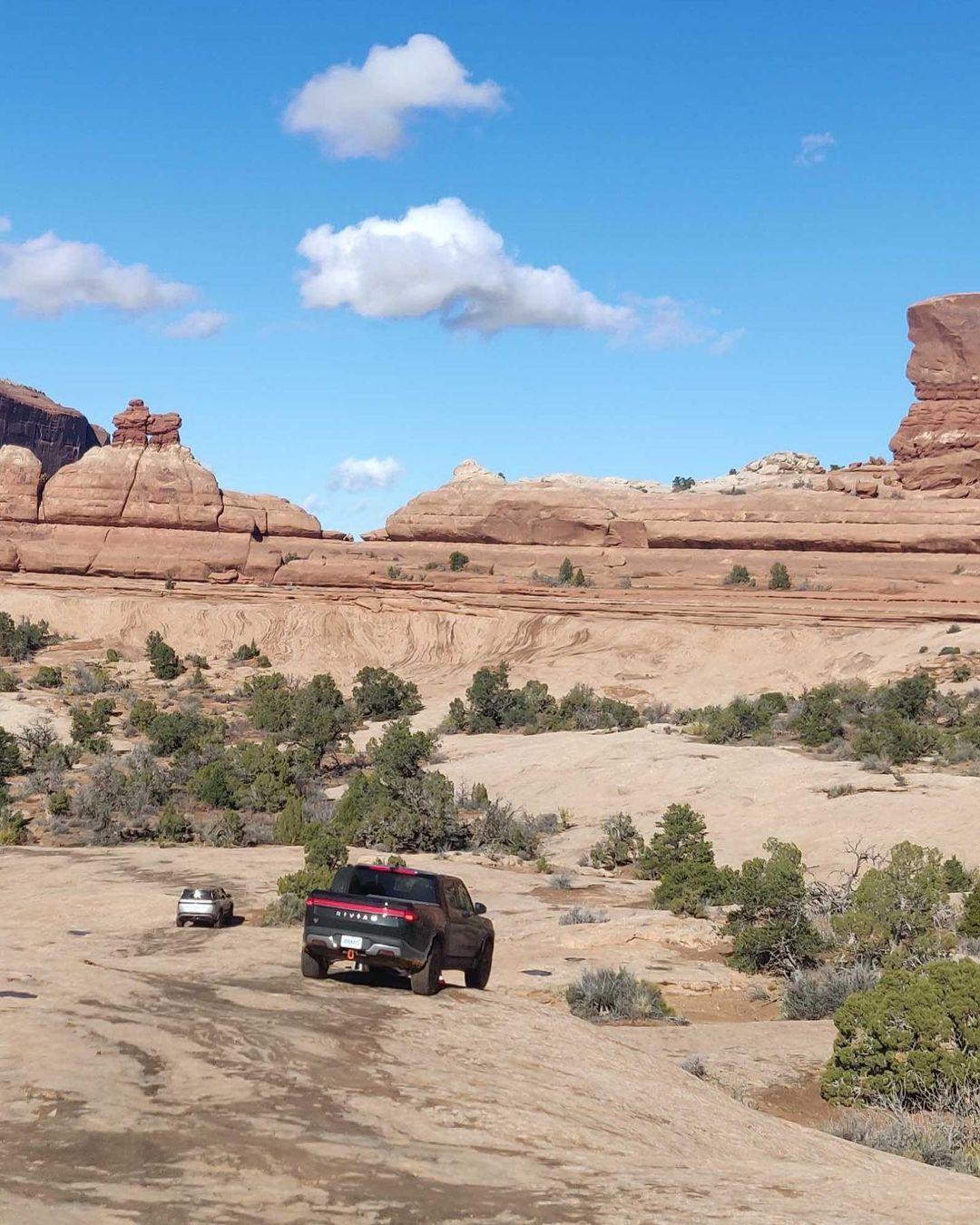 Rivian R1T R1S RJ: Performance testing our new Rivian dual motor drive system! [Photos & Videos] ? 319641155_1149815152564243_8753984850112557706_n