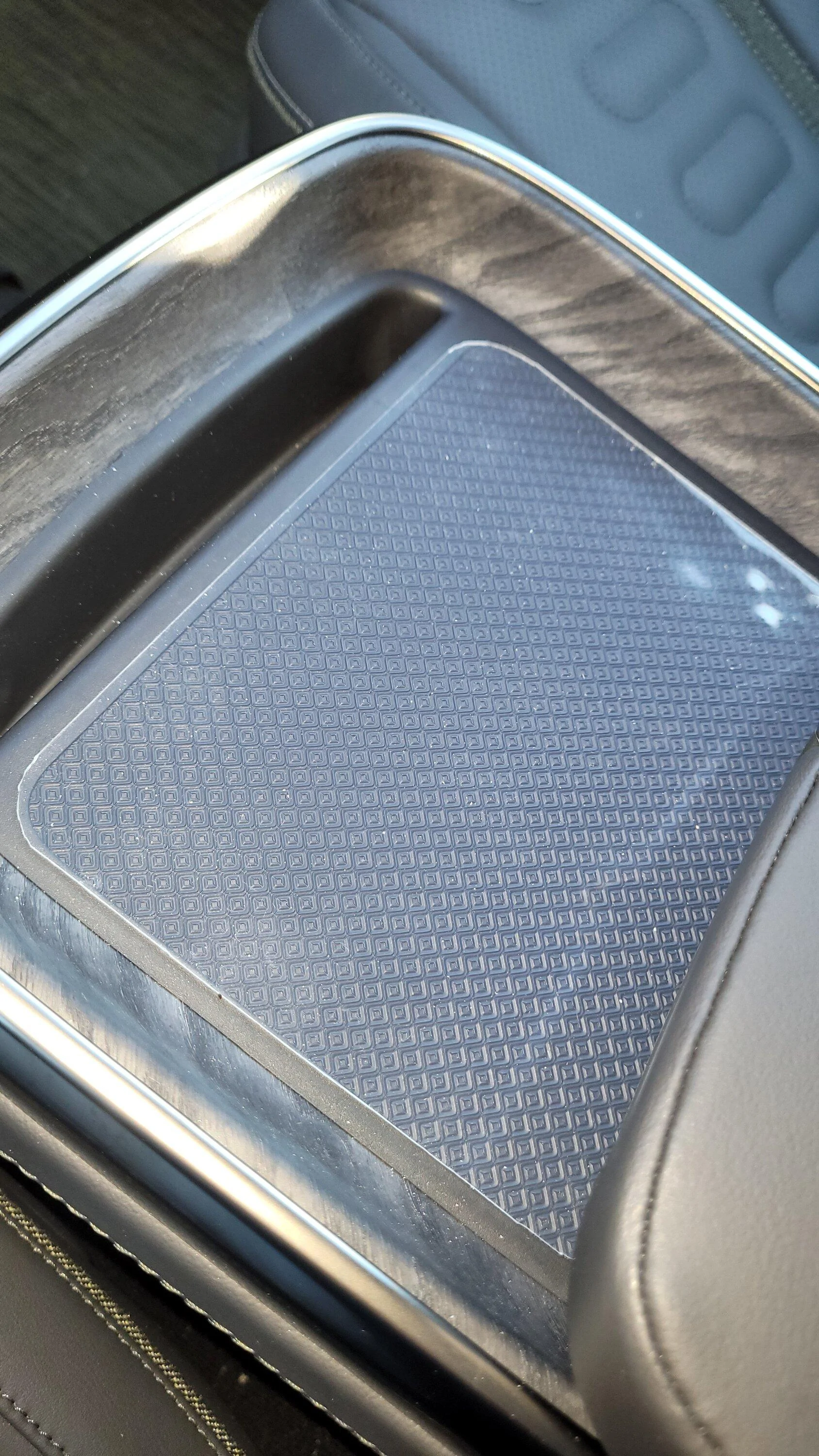 Rivian R1T R1S Cheap solution to phone sliding on charging mat r1t-charging