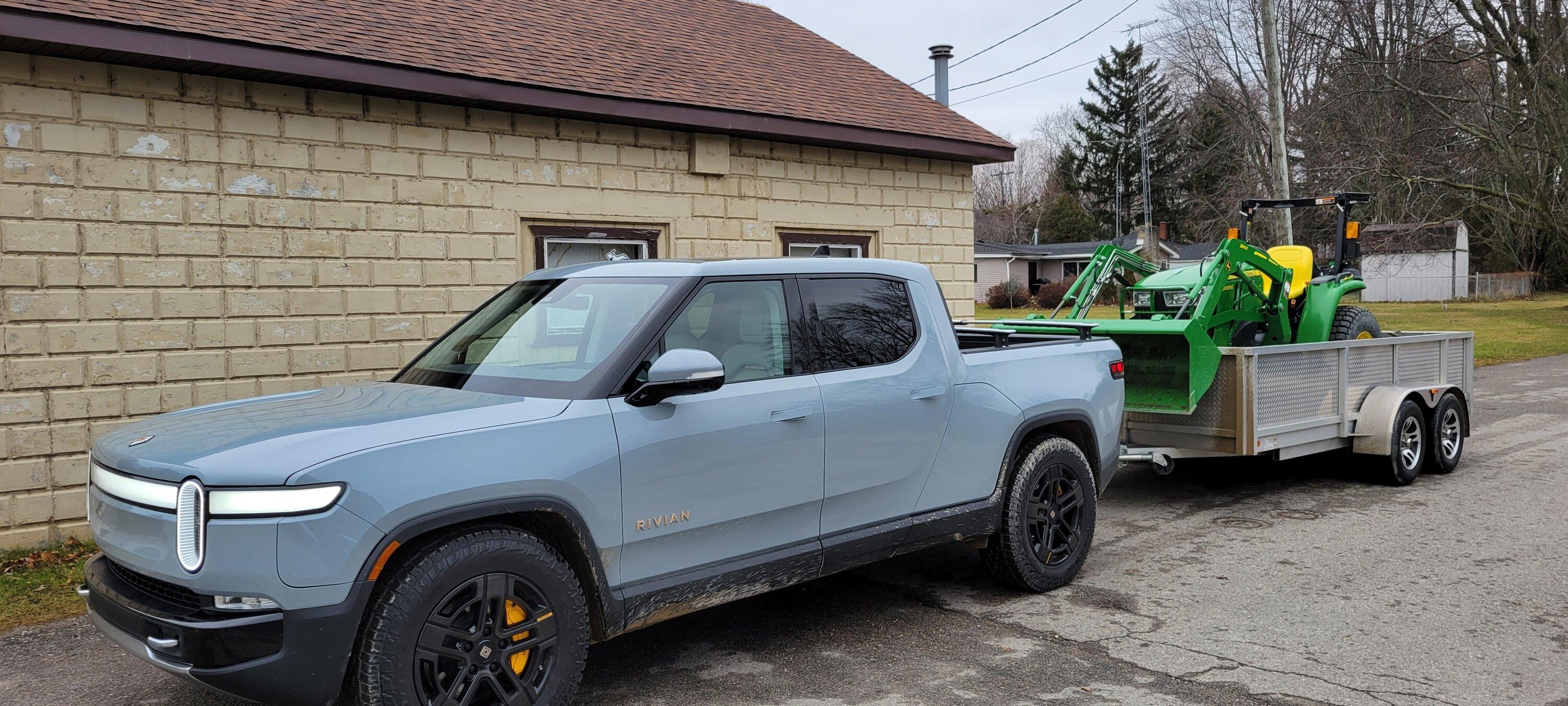 Rivian R1T R1S Towing Report: R1T pulling 5,500Lb trailer weight 2022-12-16 11.32.41