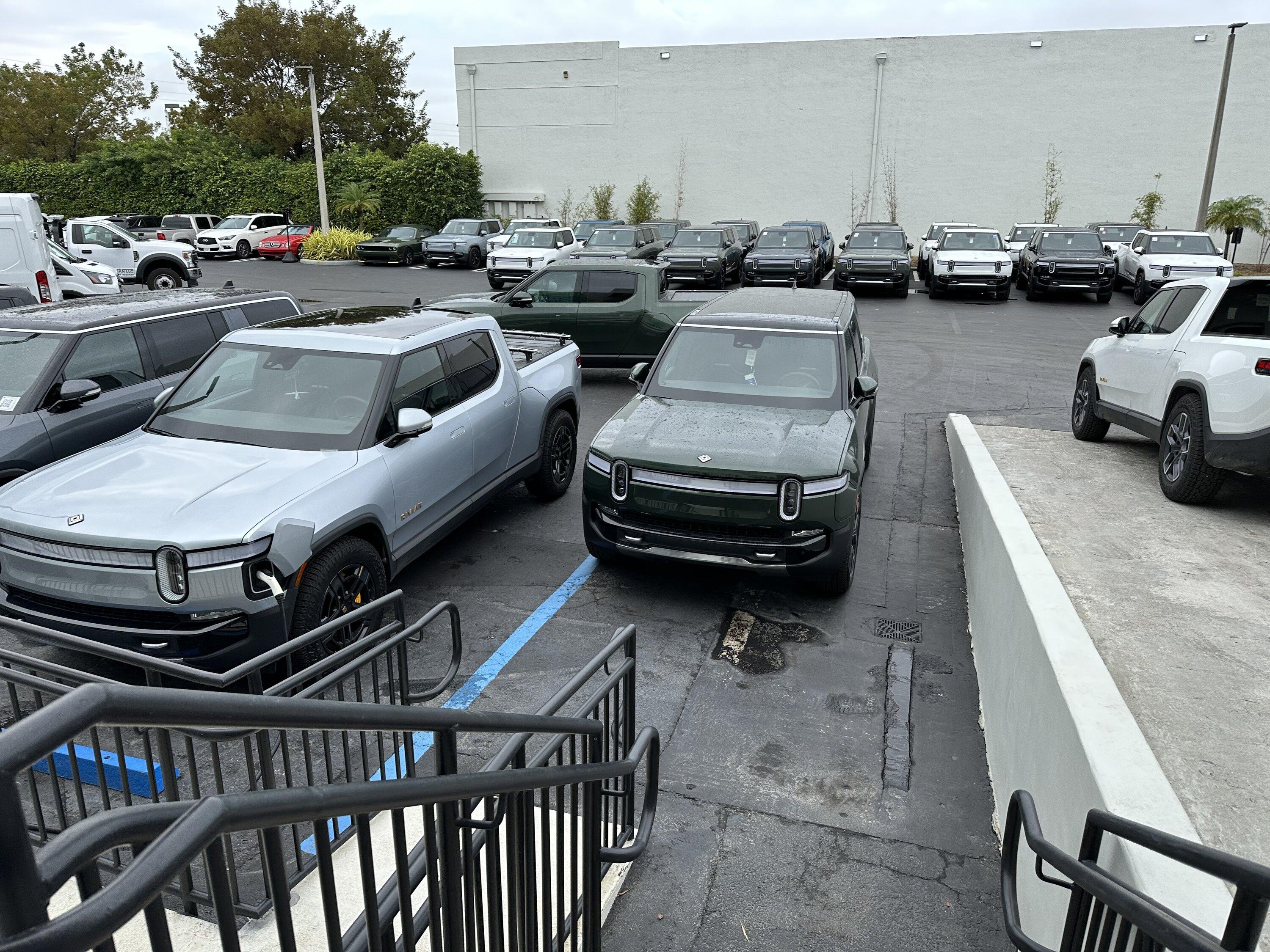 Rivian R1T R1S Visited the Rivian Miami Service Center - Photos 341CED83-549F-421B-9A1B-25077A6888D6