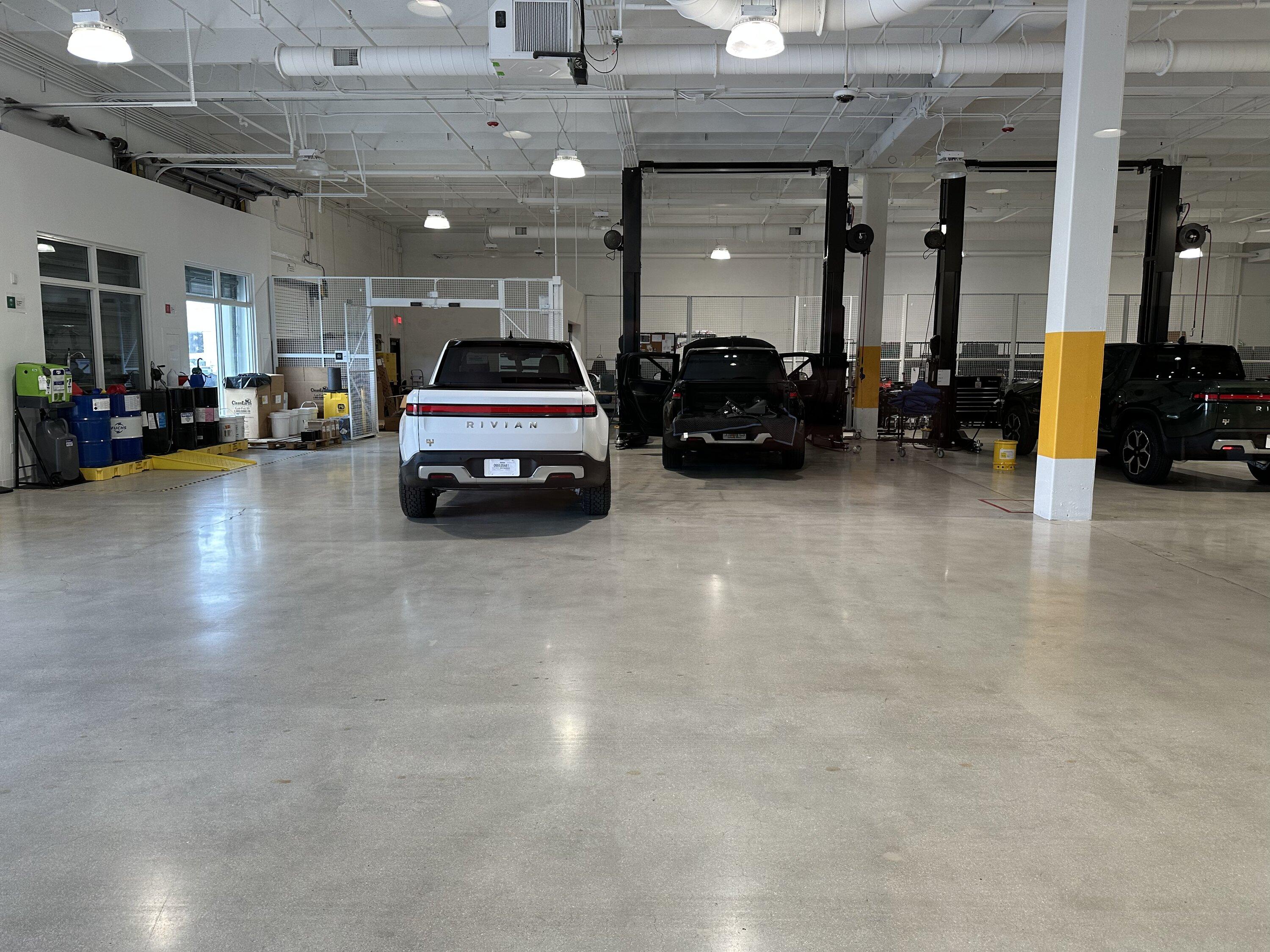 Rivian R1T R1S Visited the Rivian Miami Service Center - Photos 885A1EBF-3390-4C89-8C52-A91986BC3877