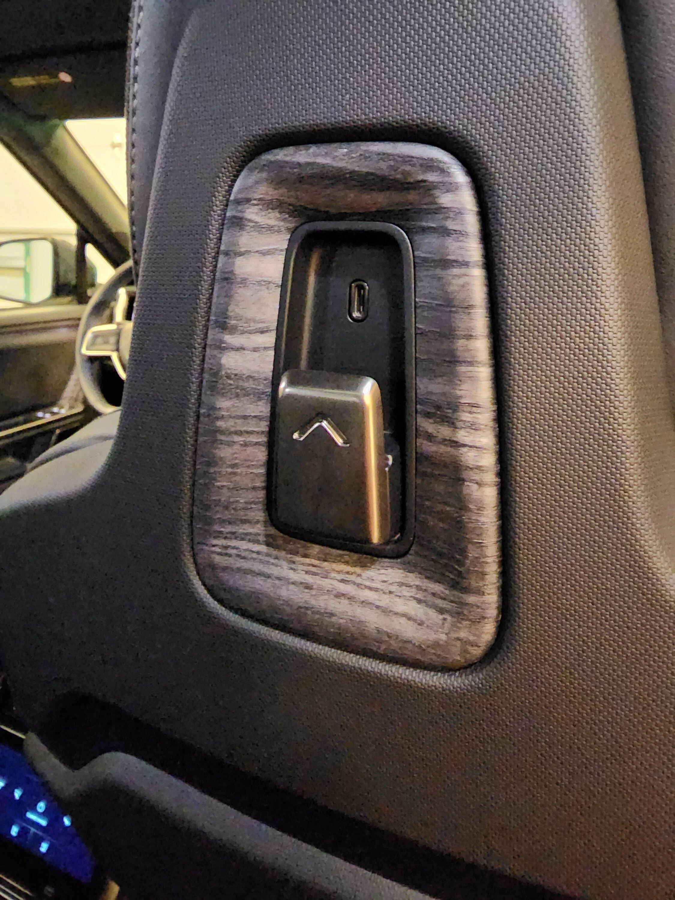 Rivian R1T R1S R1S w/ 21's Delivered! My $0.02 first impressions so far. 20221218_082058