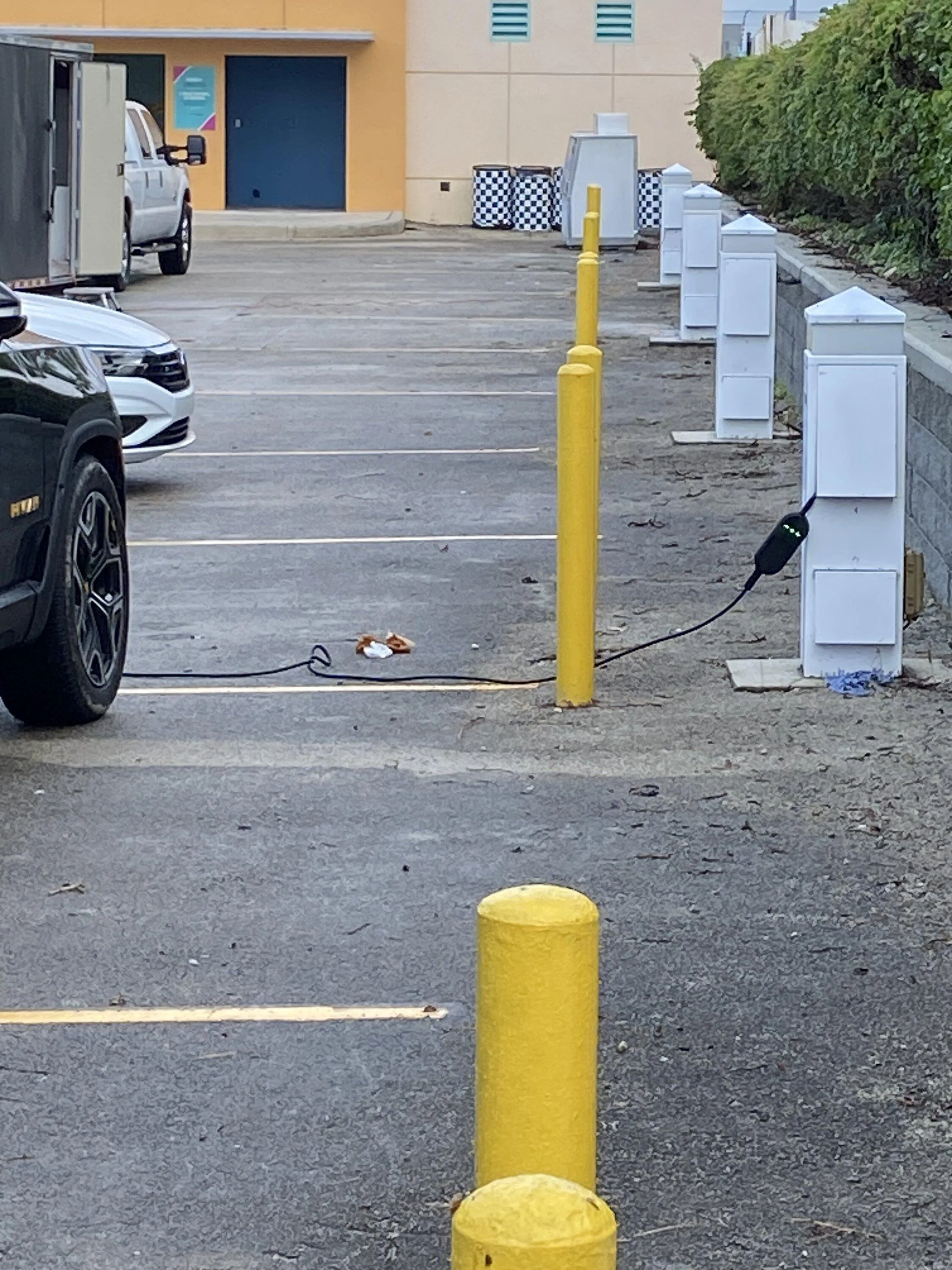 Rivian R1T R1S R1T Towing Report : 30ft Enclosed Car Trailer Over 9K Lbs F8FAE896-ABD1-4A07-8F19-6C9281F73790