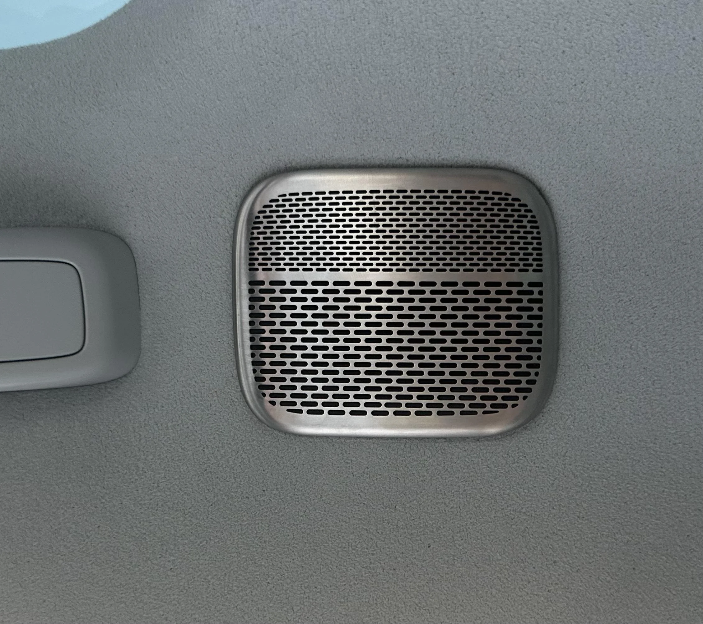 Rivian R1T R1S OCEAN COAST Rivian Interior Photos B78A84DA-97DC-47C8-B368-C78986604417