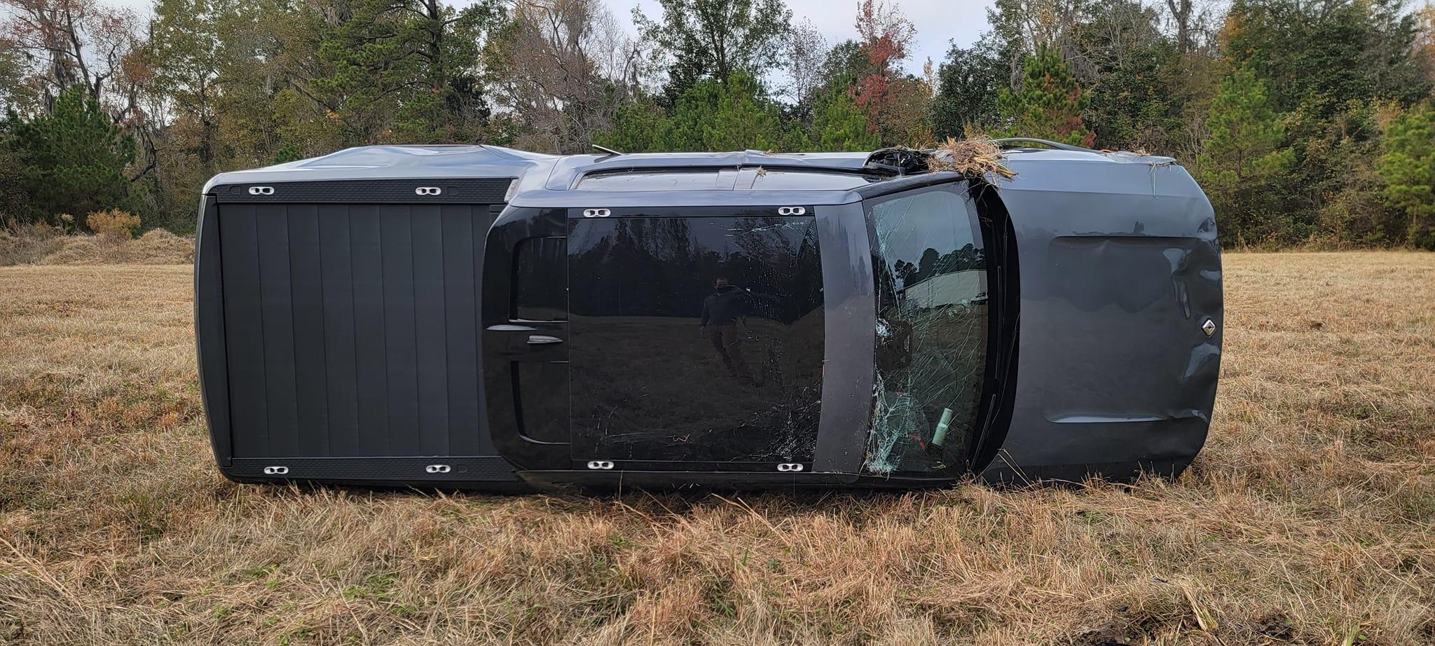Rivian R1T R1S R1T Rollover Flipped! rivian-flipped2